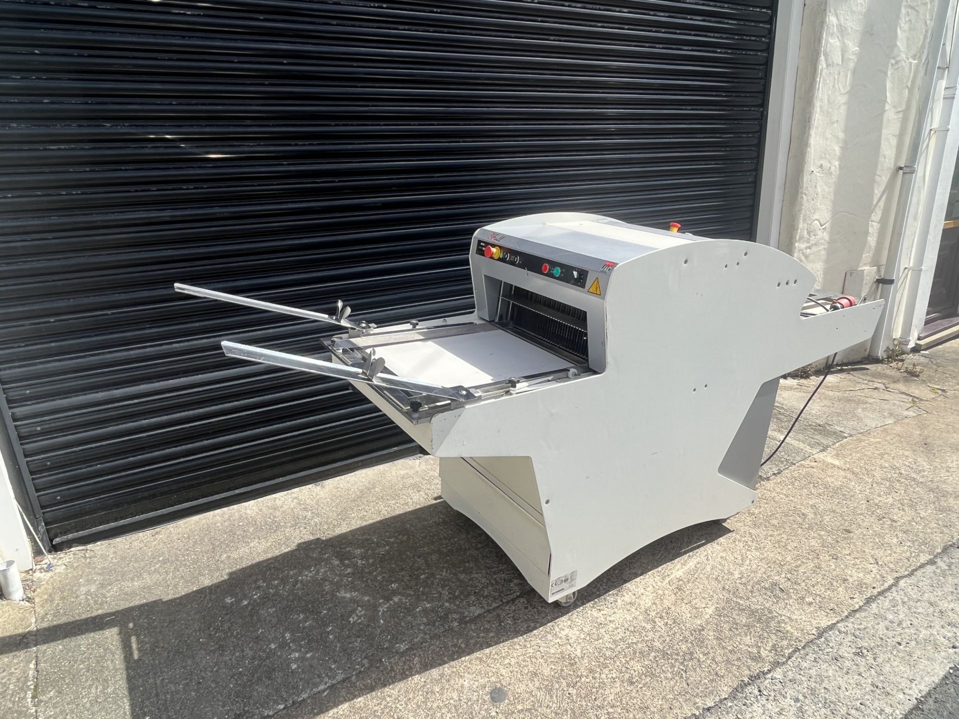 2019, JAC Full 2 Belt Bread Slicer