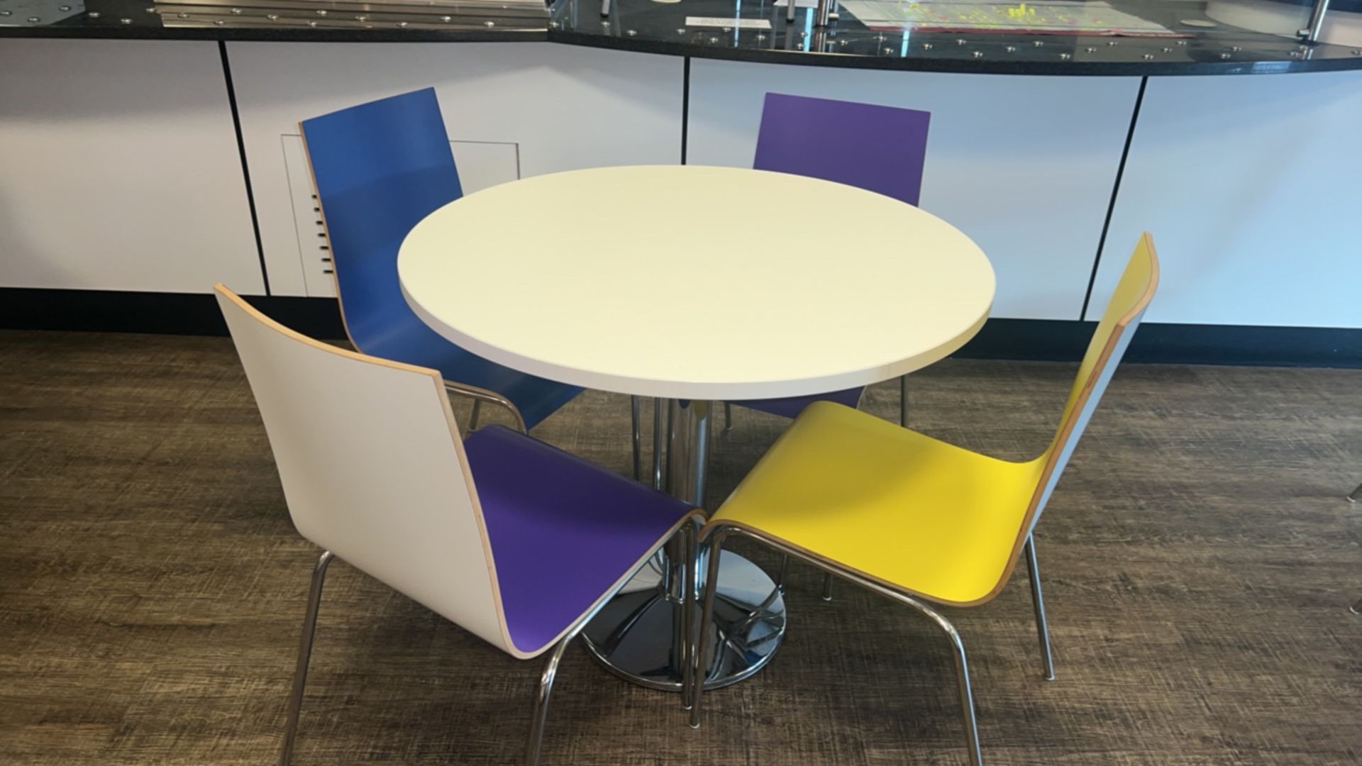 Contents Of Cafe Bar - Image 2 of 8