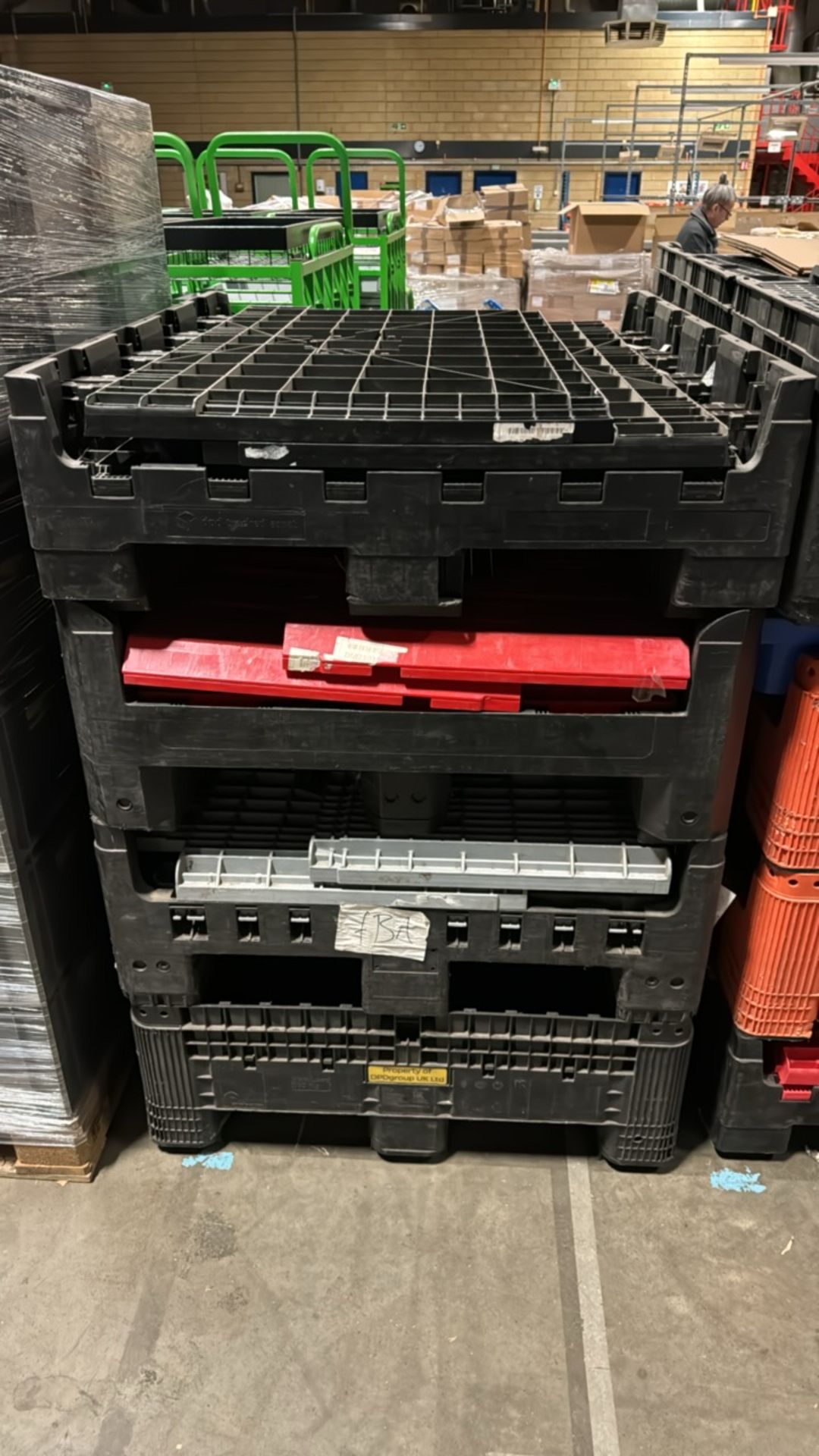 Plastic Magnum Pallets x5