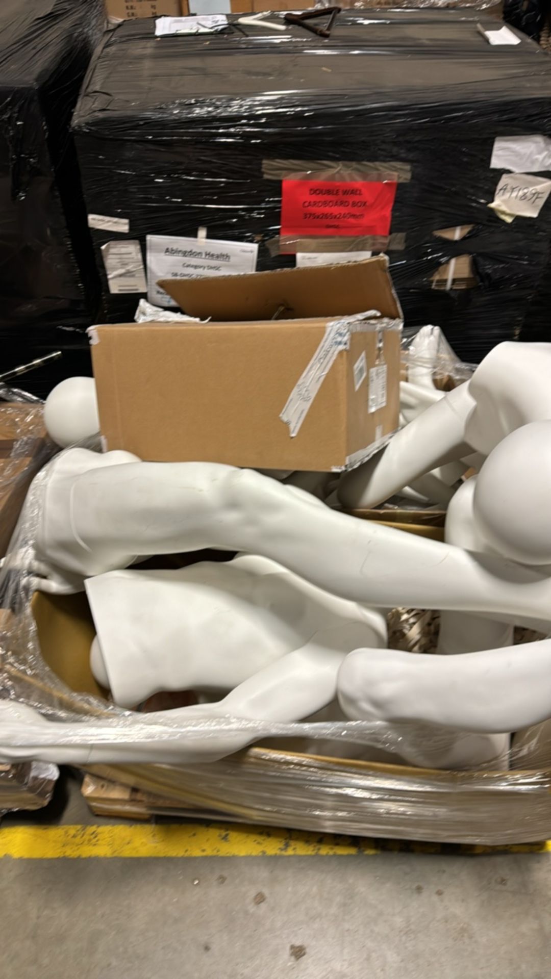 Pallet of Mannequin Parts - Image 2 of 3