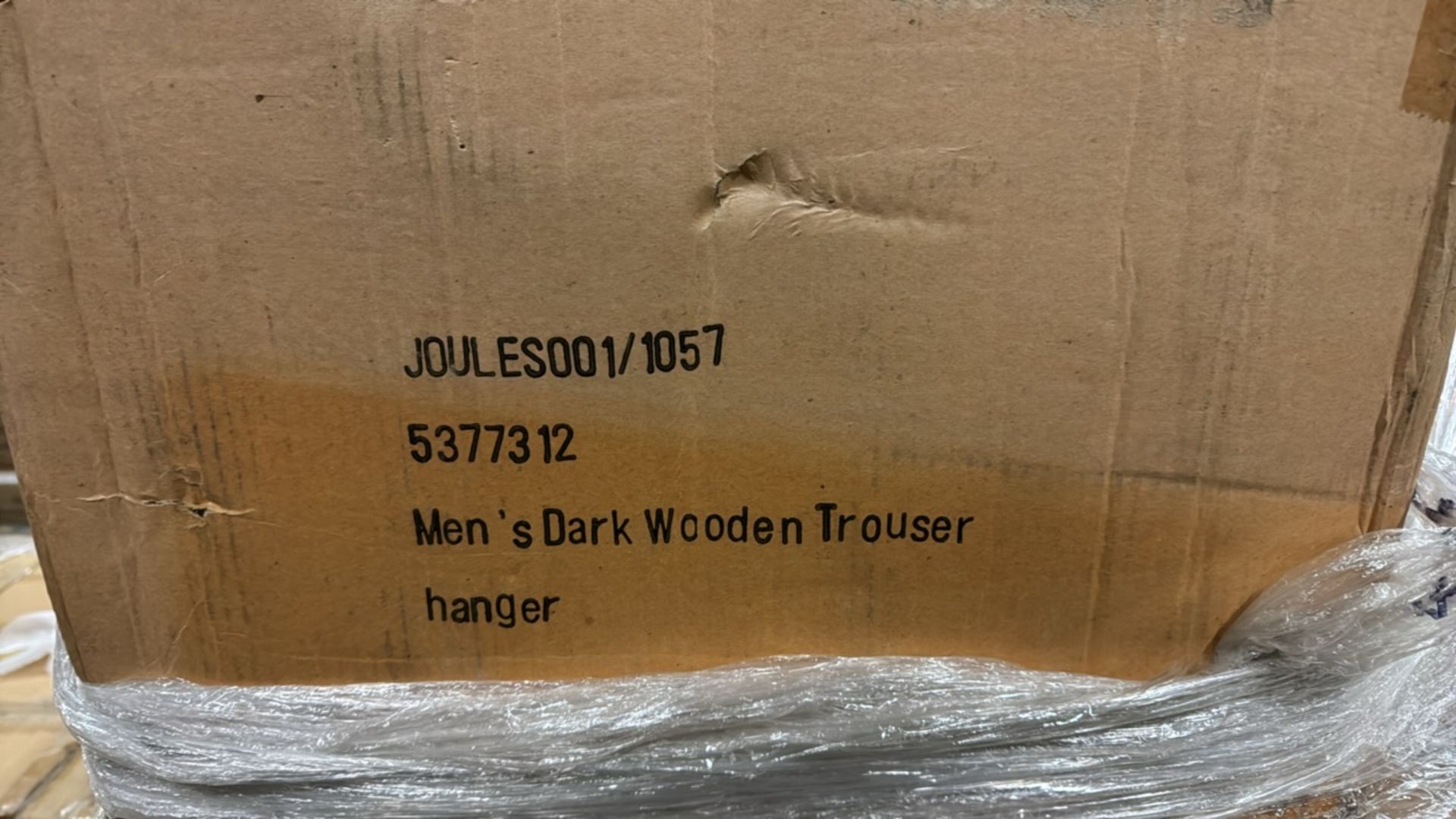 Pallet Of Joules Men’s Dark Wooden Trouser Hangers - Image 2 of 2