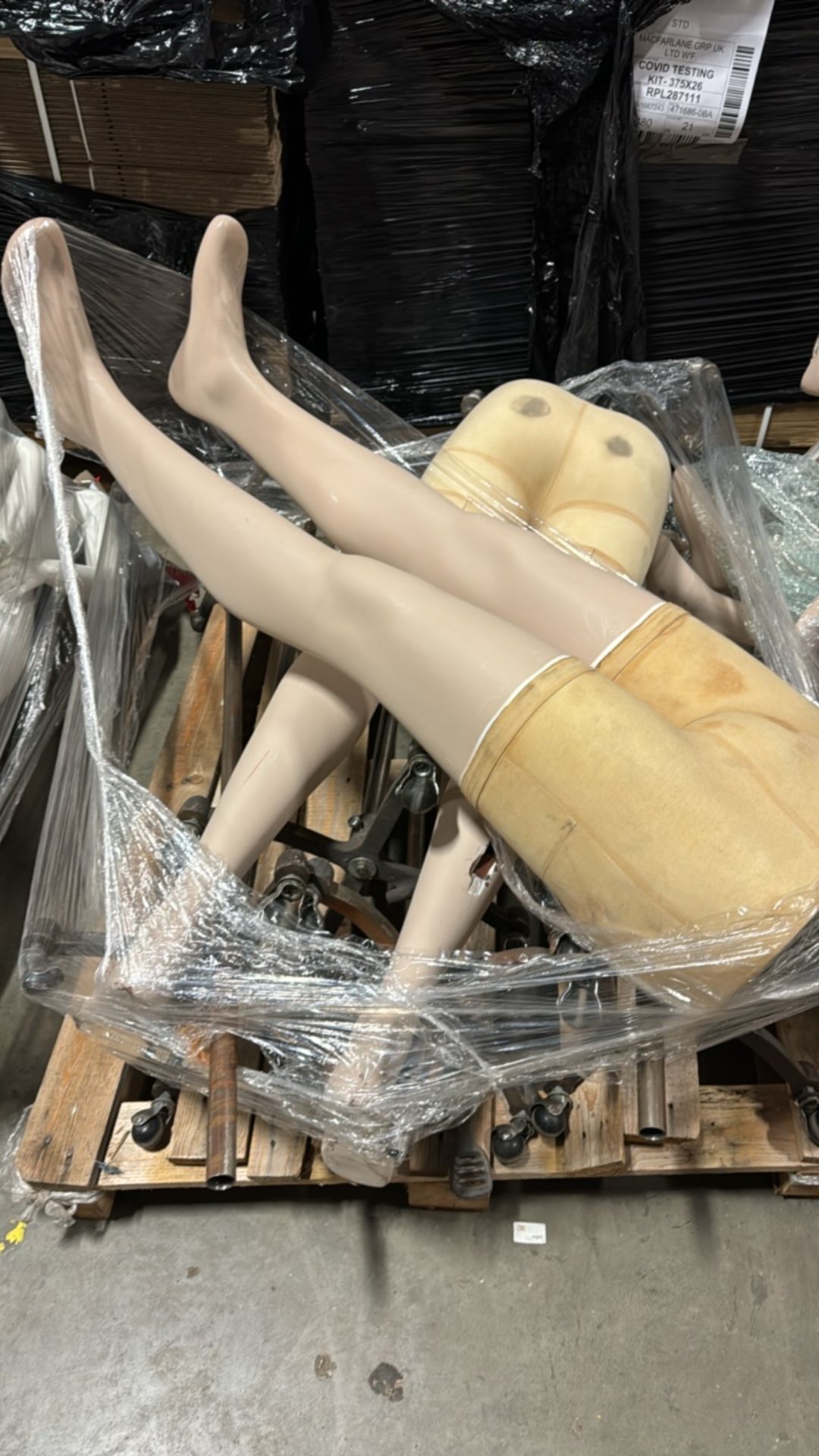 Pallet Of Mixed Manequin Busts