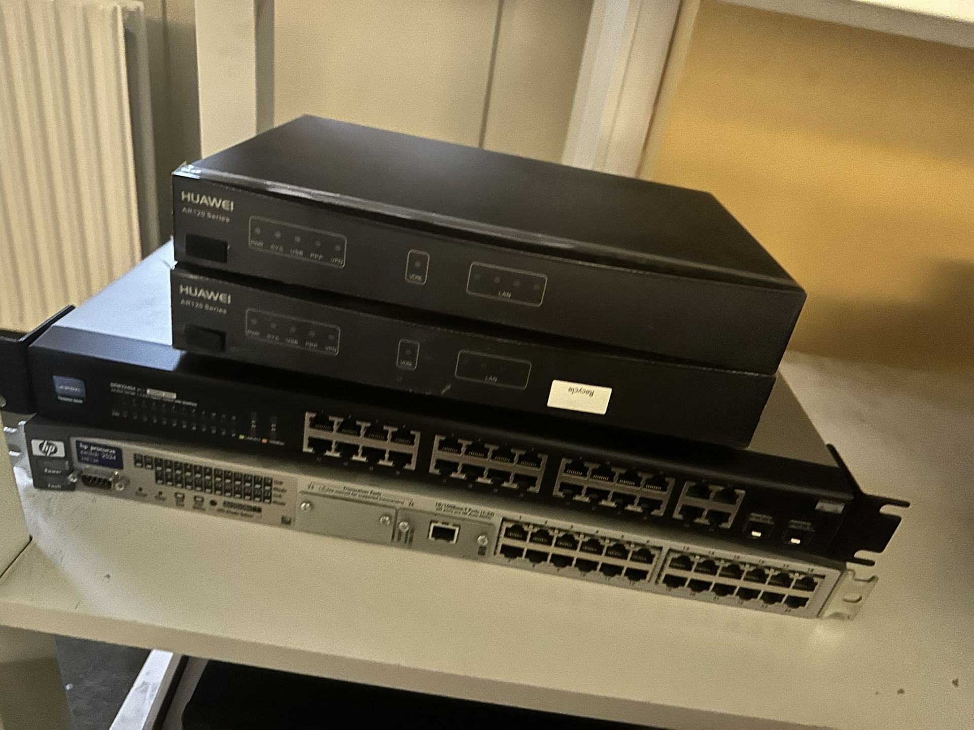 Cisco Crocade & Other Switches - Bild 12 aus 14