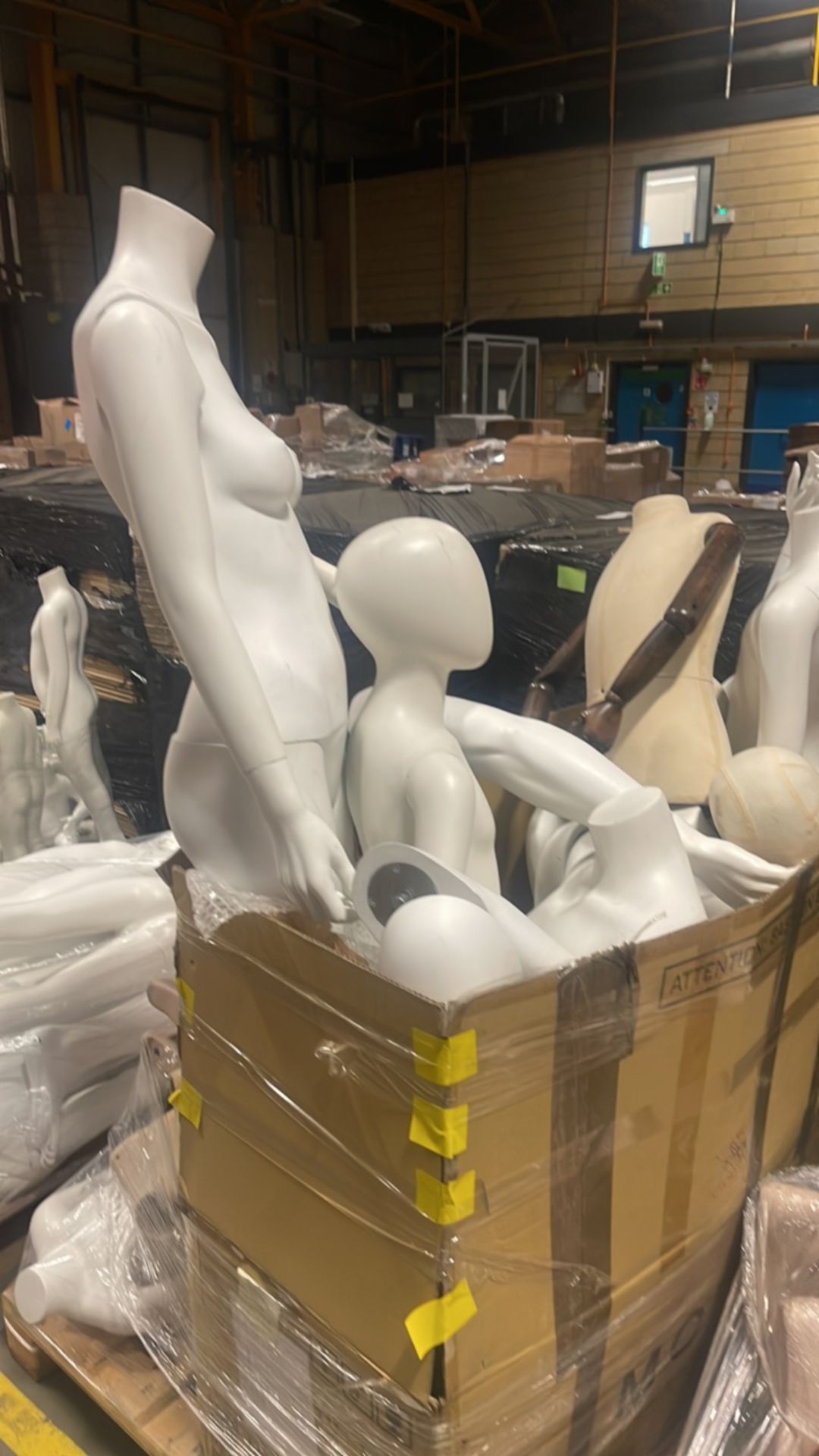Pallet Of Mixed Mannequins - Image 4 of 4