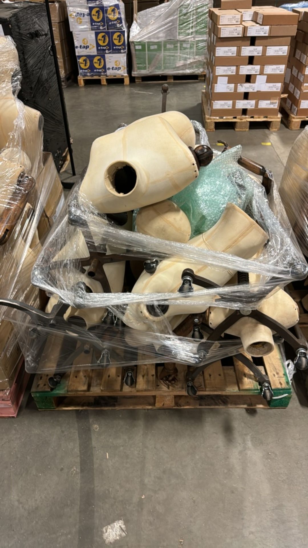 Pallet Of Mixed Manequin Busts