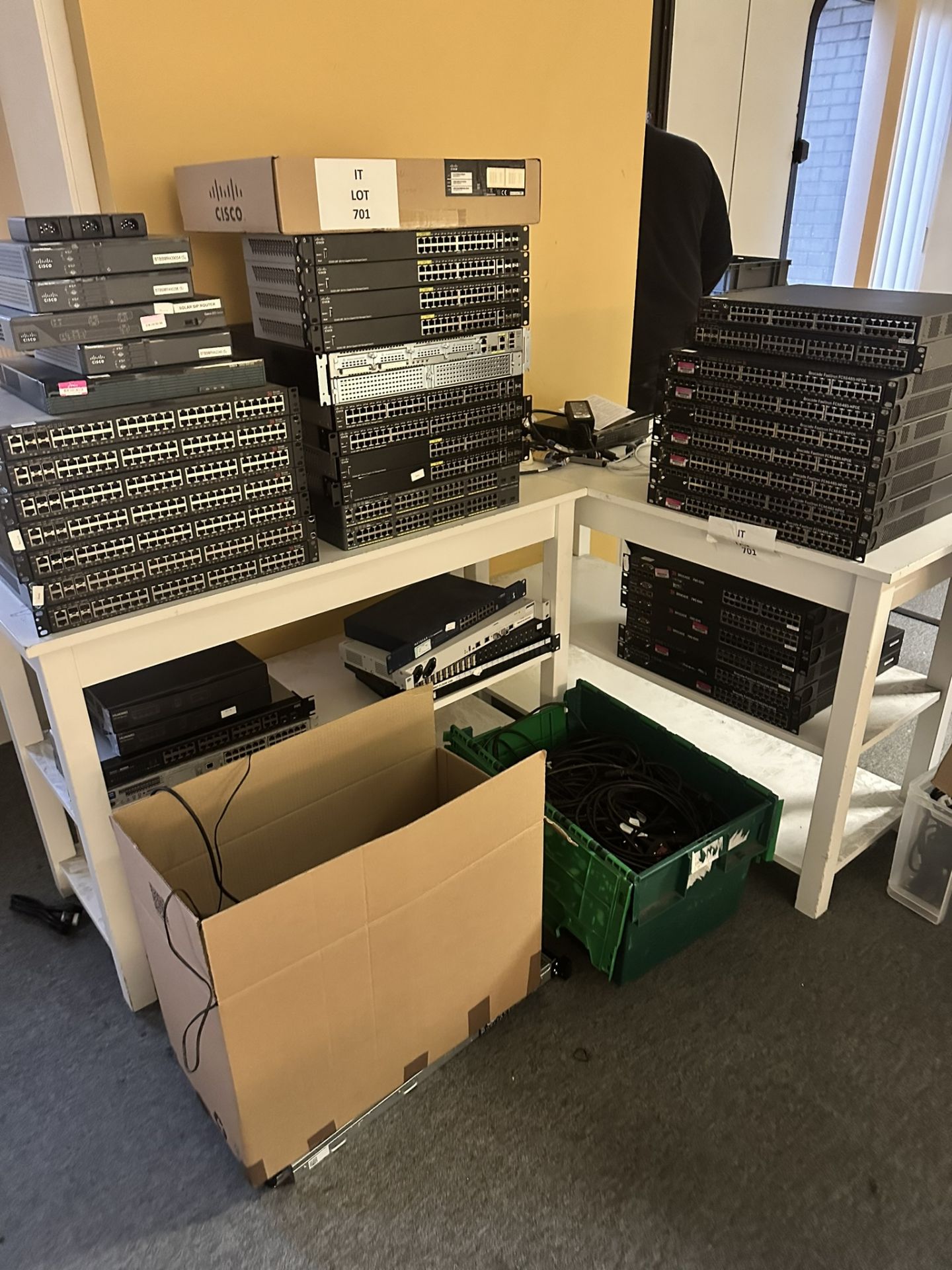 Cisco Crocade & Other Switches - Bild 5 aus 14