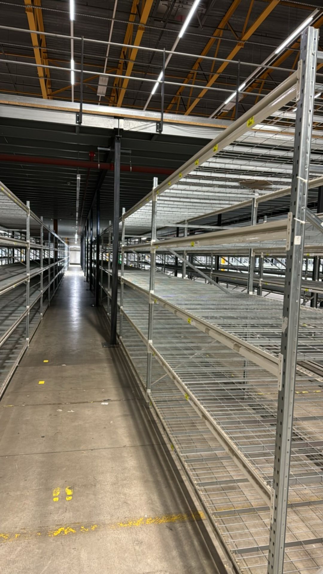 Run Of 11 Bays Of Lightweight Boltless Shelving