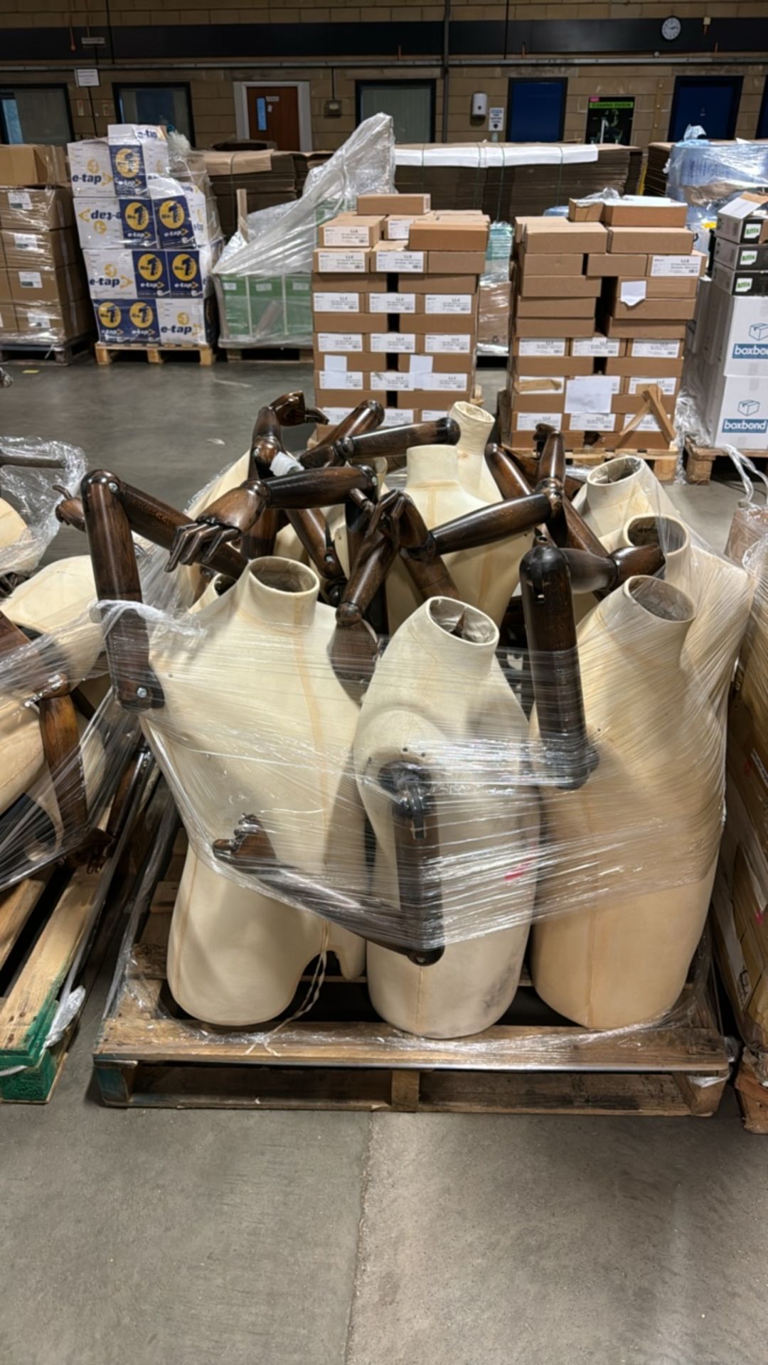 Pallet Of Mixed Mannequin Busts