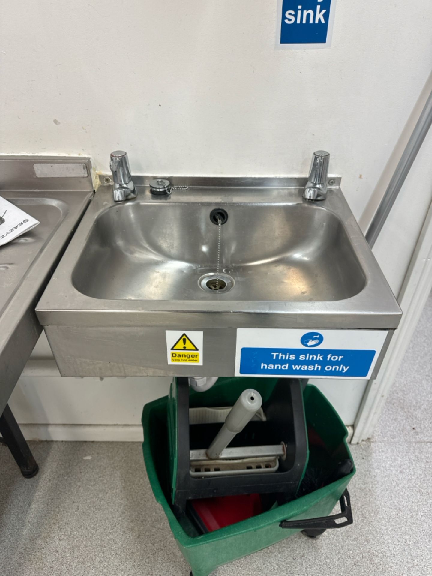 Stainless Steel Dual Sink Wash Area - Image 3 of 4