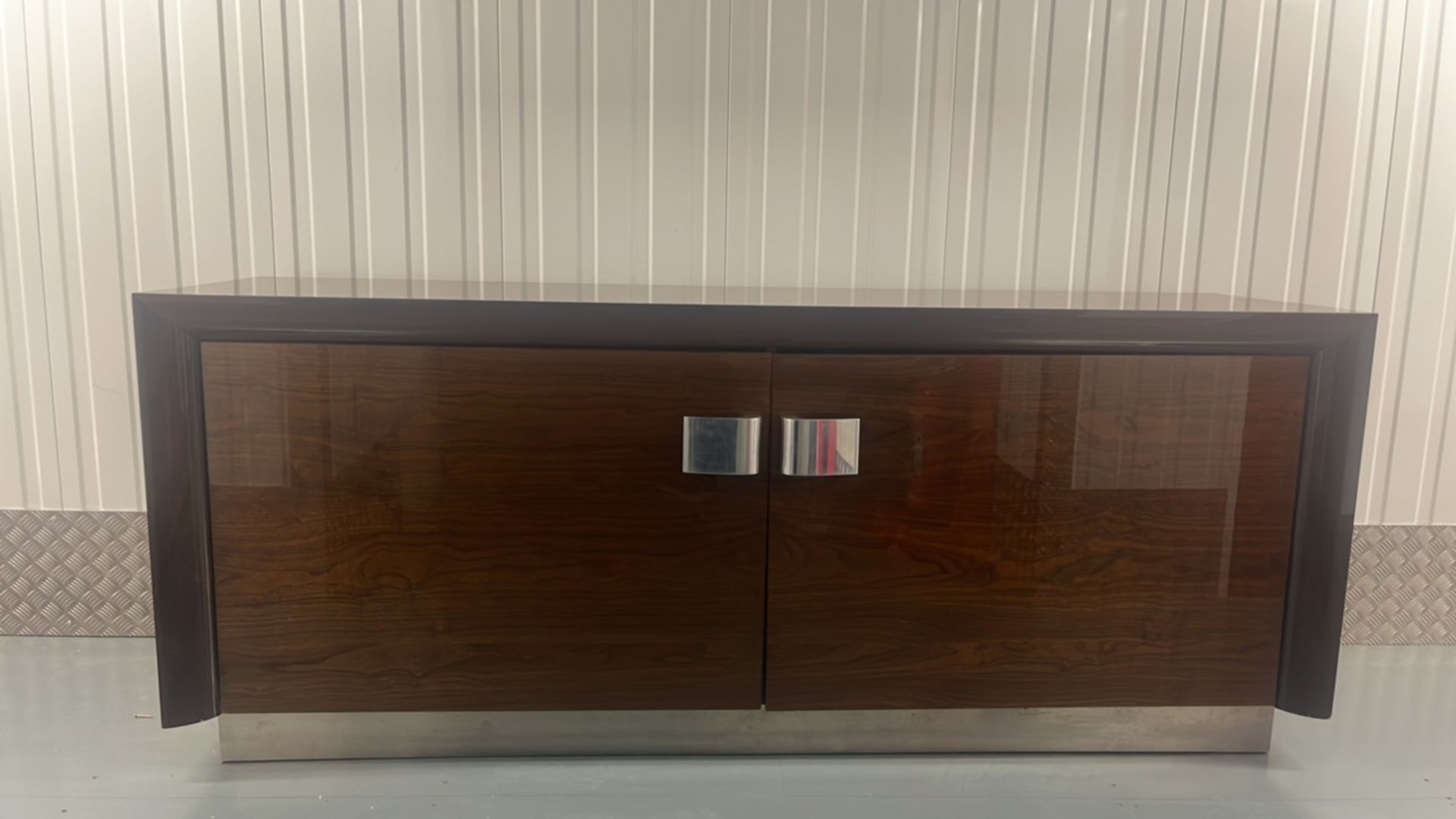 Malerba Hand Made in Italy Walnut & Chrome Designer Sideboard RRP £11,000 - Image 2 of 8