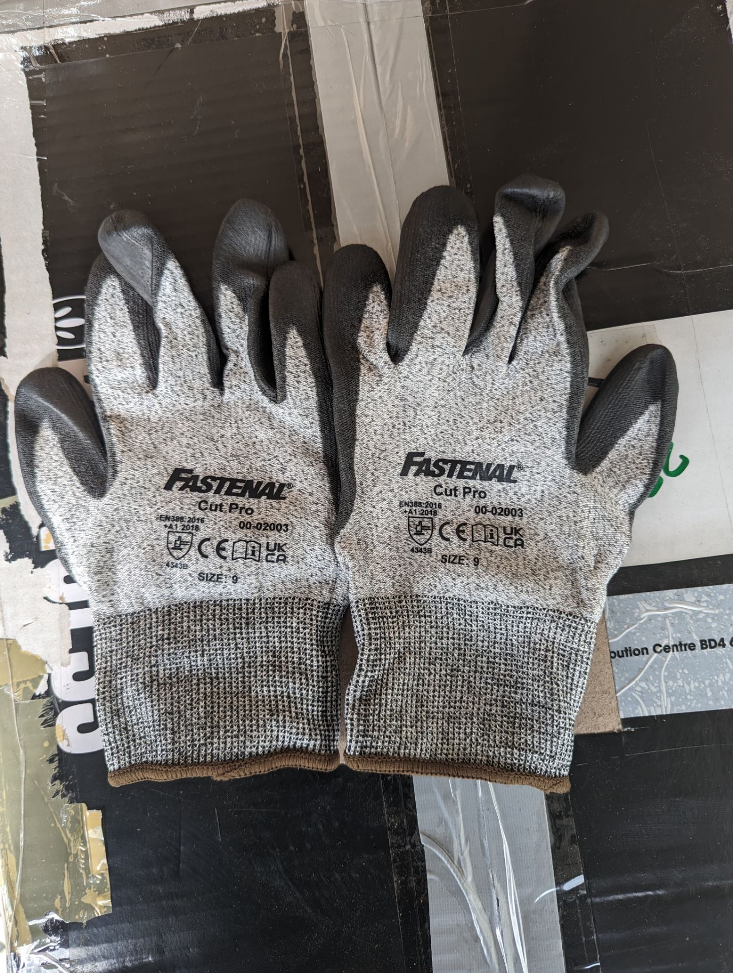 Fasternal Cut resistant gloves - Image 2 of 4