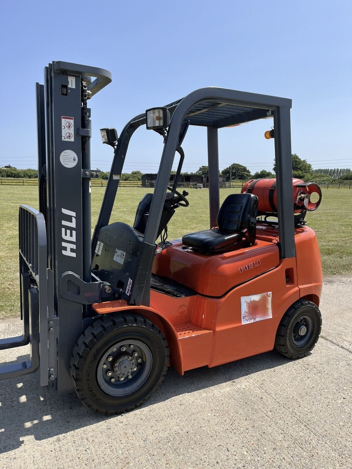 HELI, 2.5 Tonne Gas Forklift (Container Spec)