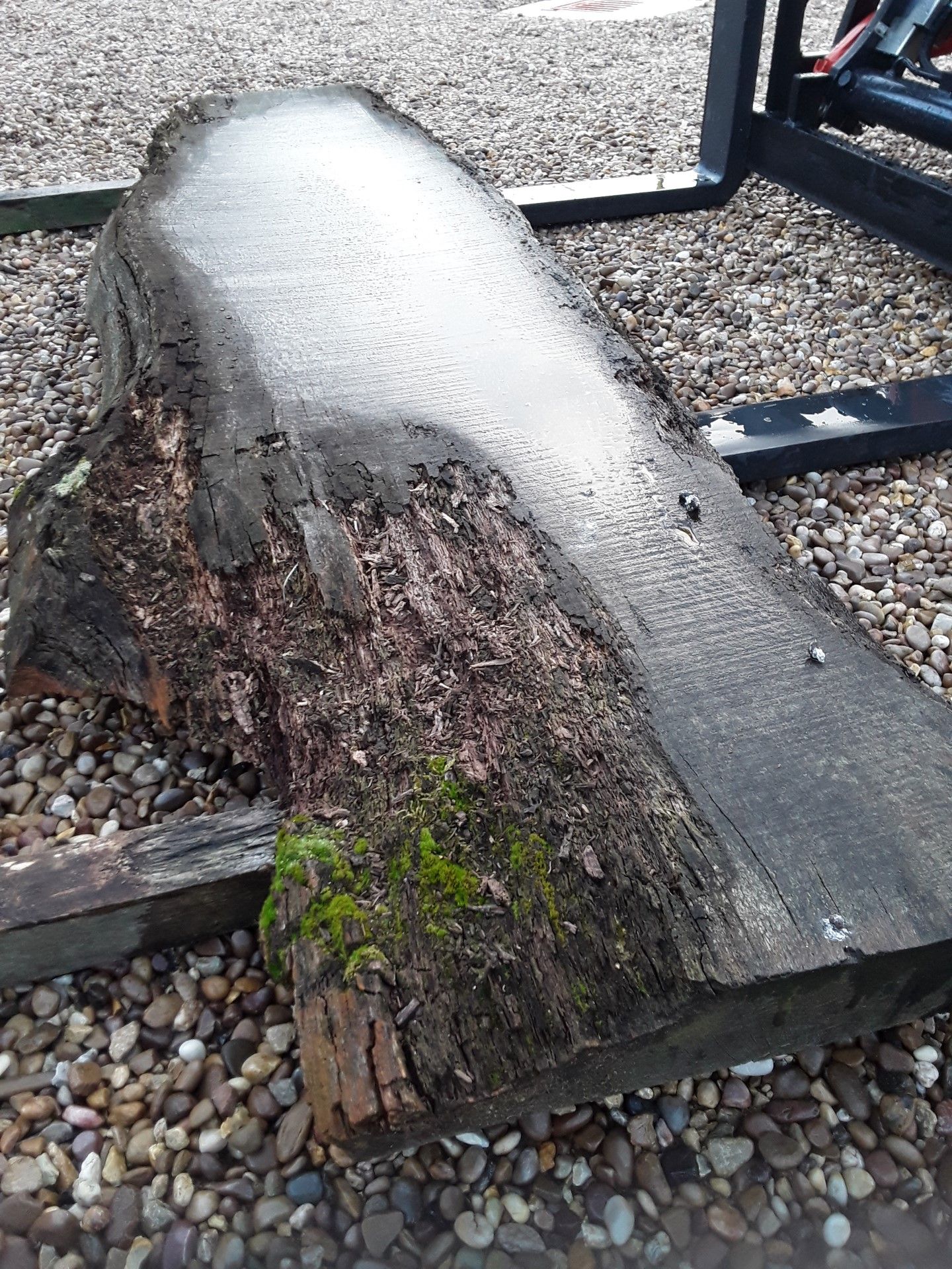 1 x LARGE Hardwood Waney Edge / Live Edge English Oak Slab / Table Top - Image 3 of 4