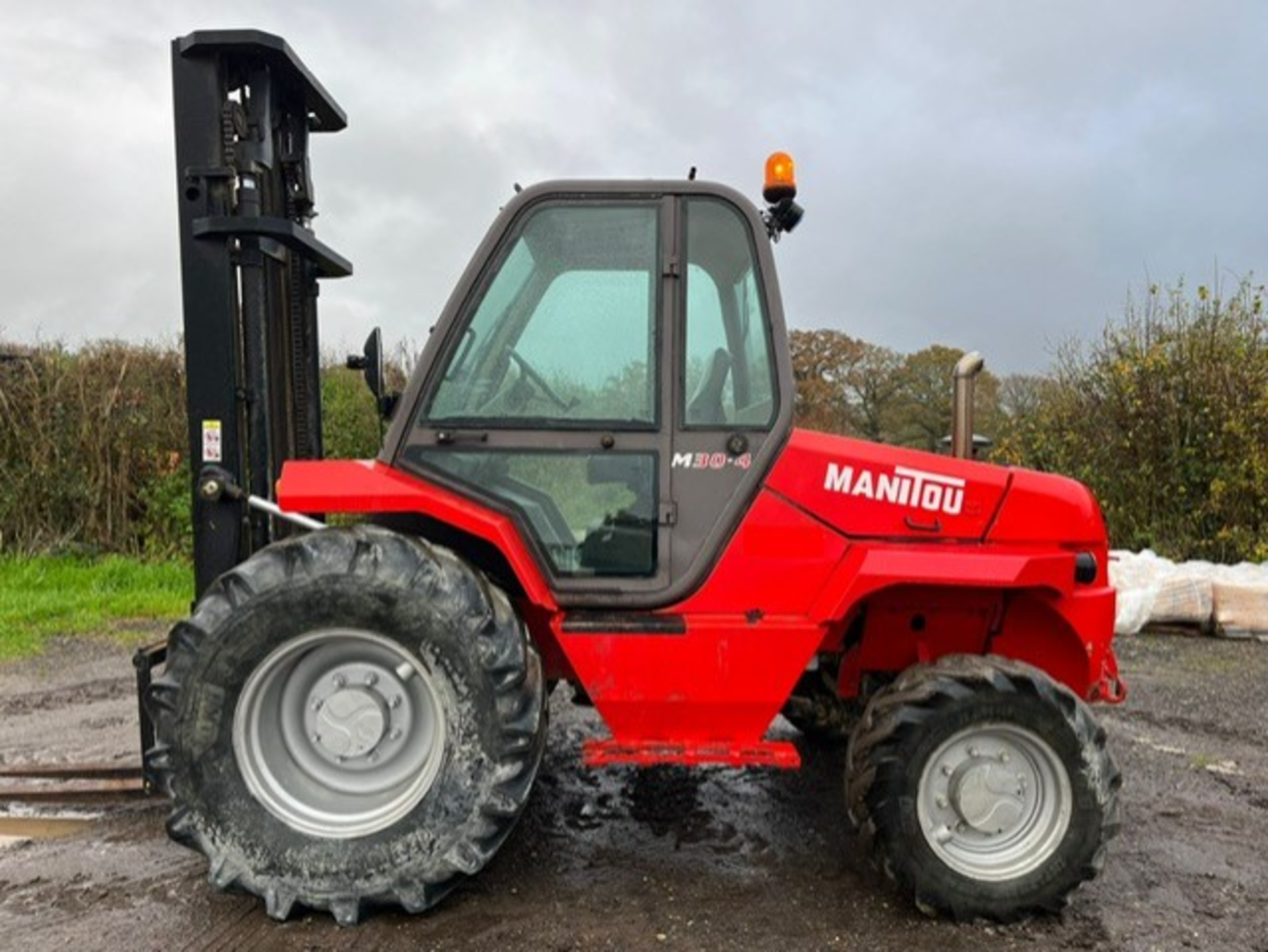 2005, MANITOU M30 - 3 Tonne 4DW Rough Terrain Forklift - Image 3 of 8