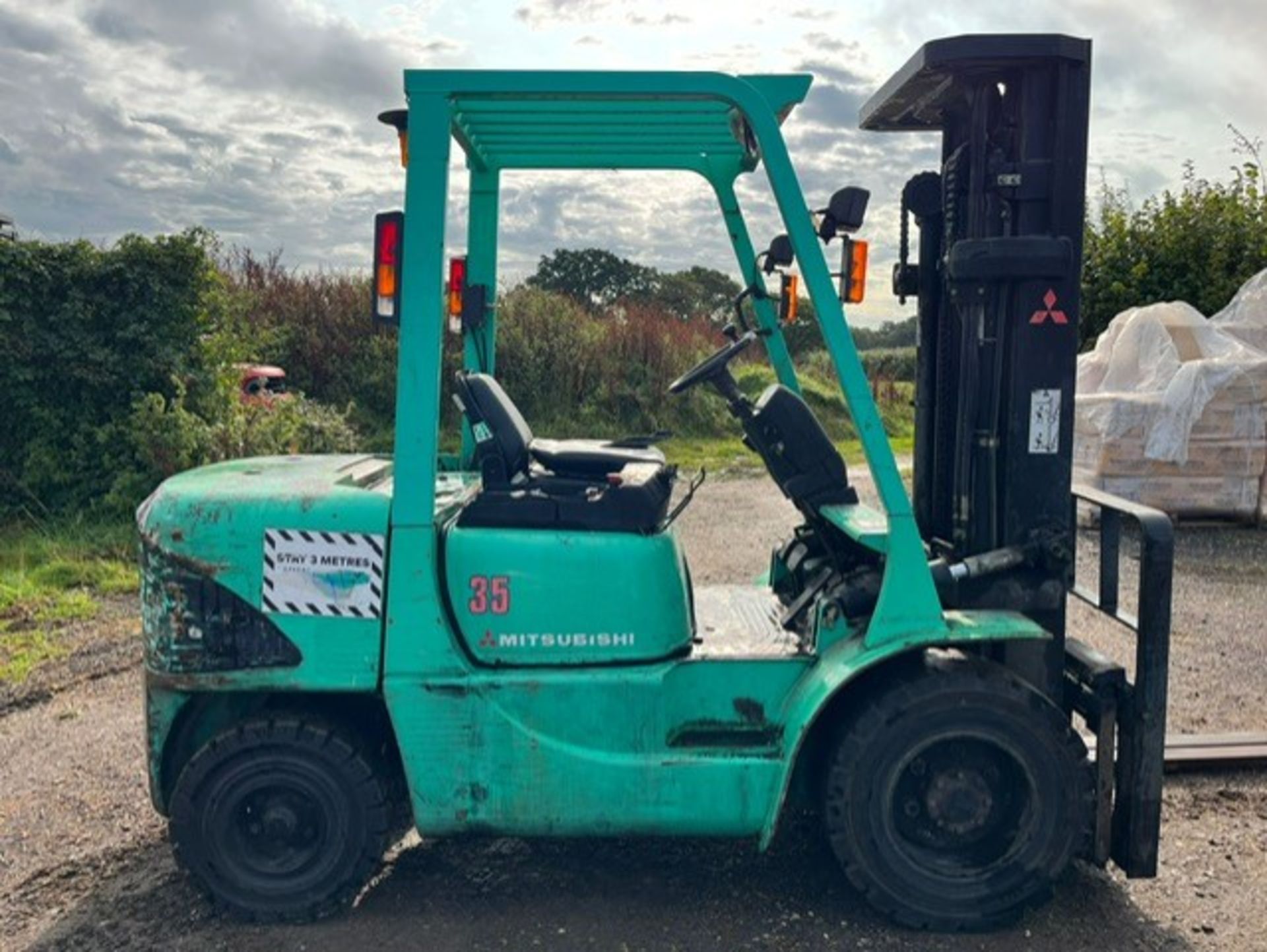 2004, MITSUBISHI 3.5 Tonne - Diesel Forklift - Image 2 of 7