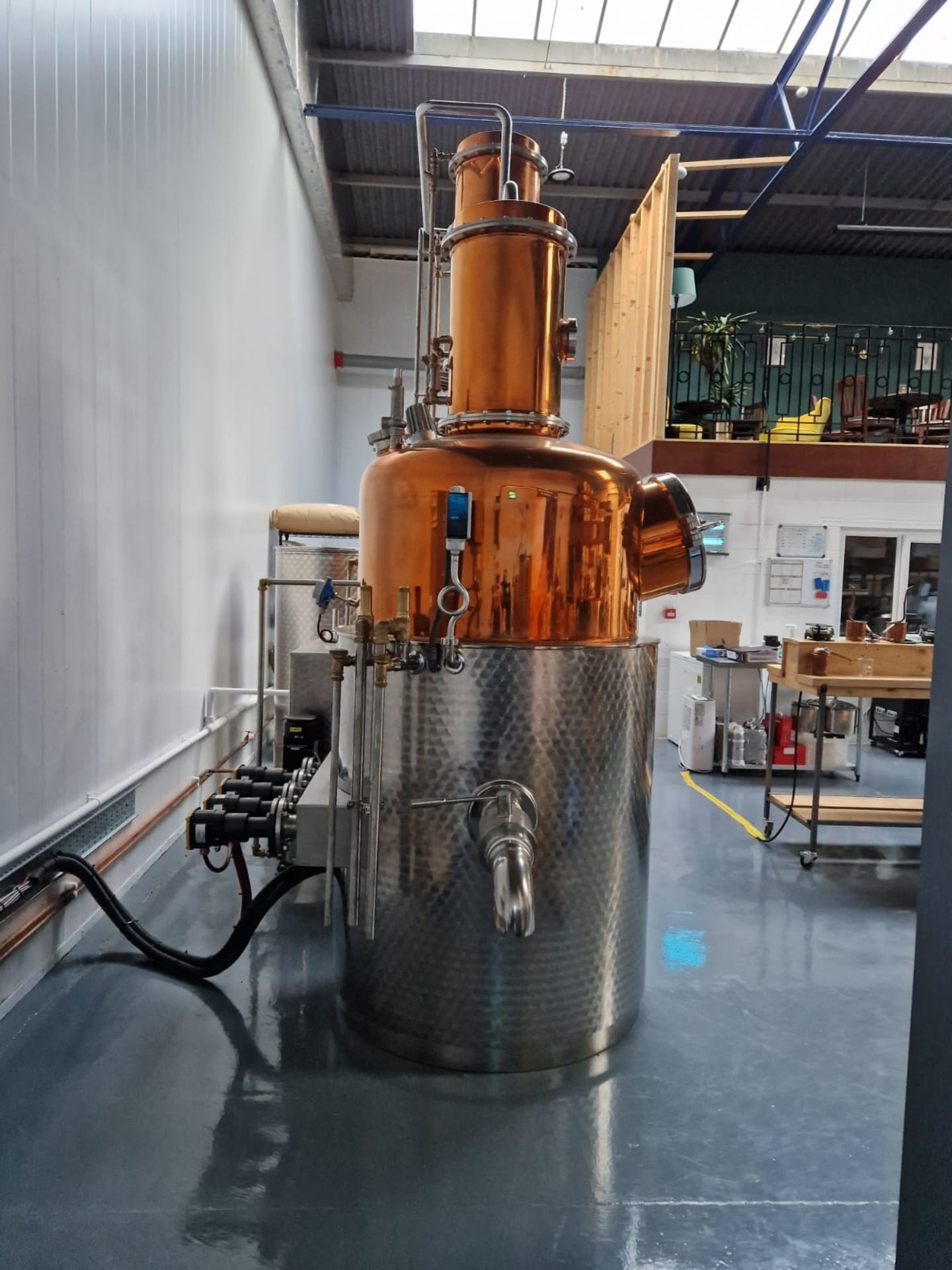 Arnold Holstein SH1000, 450L Pot Still. Installed and commissioned March 2022 - Image 6 of 9