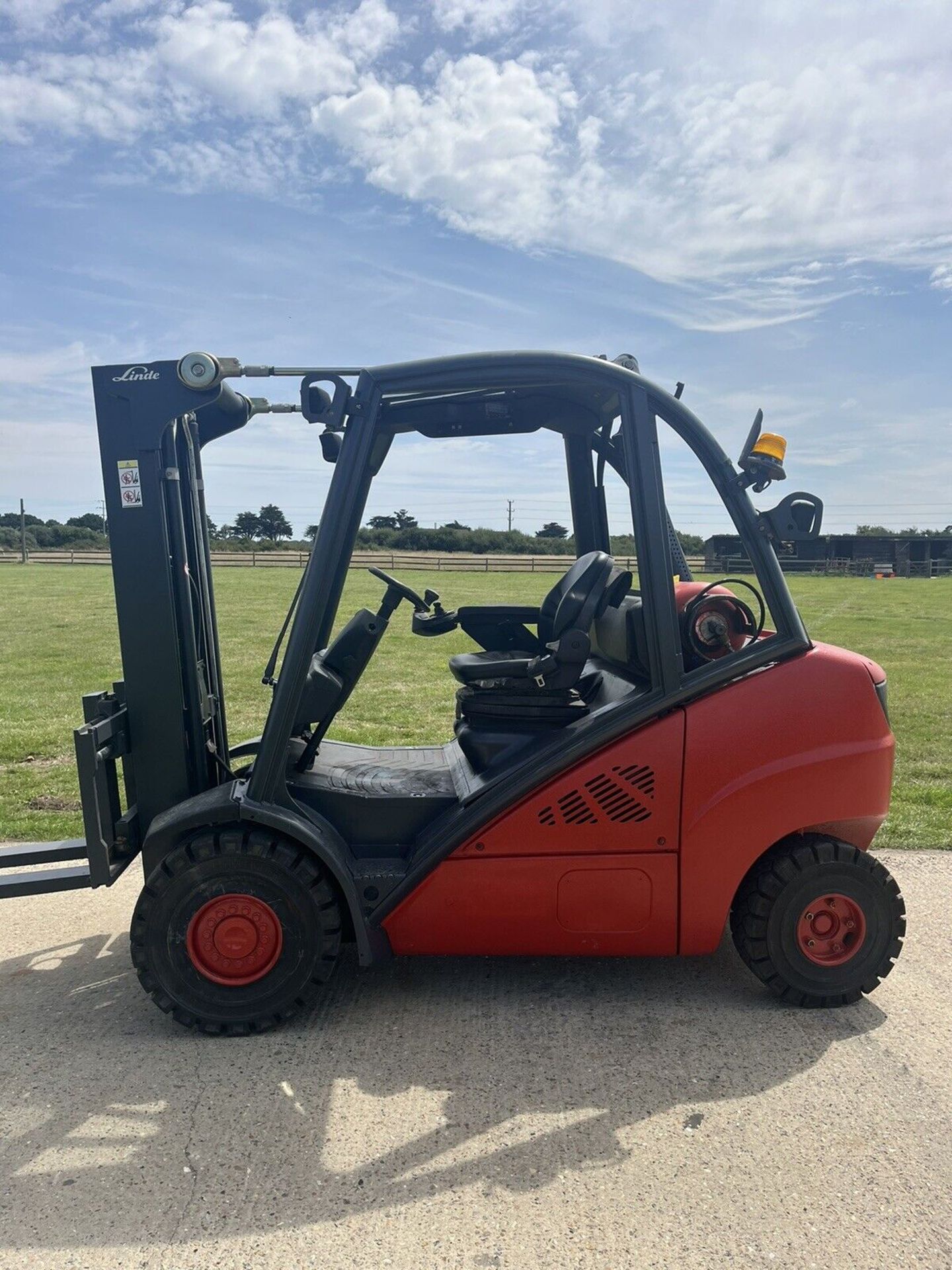 LINDE, LPG 3.5 Ton Forklift - Image 4 of 6