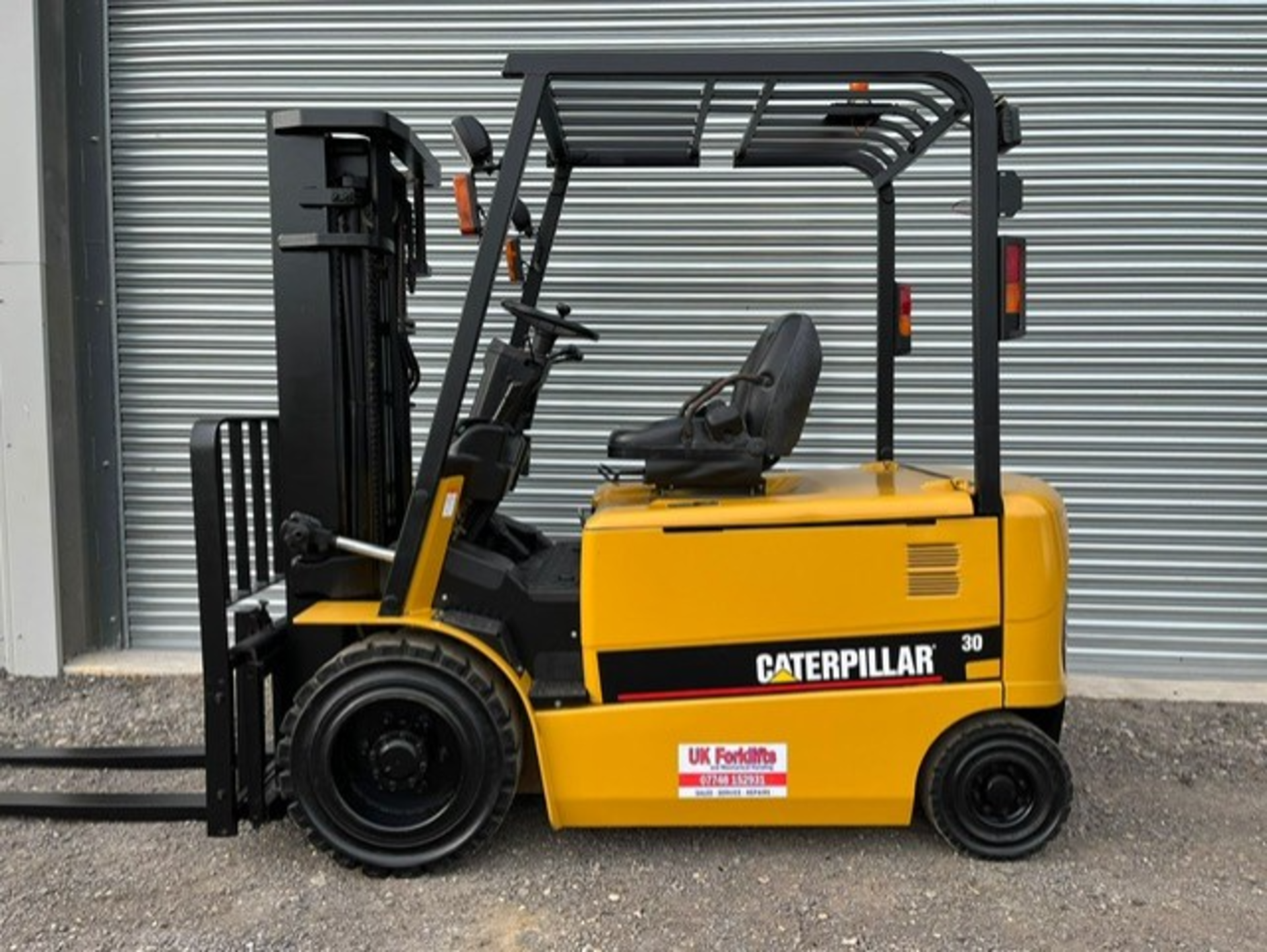 2003 CATERPILLAR, 3 Tonne Electric Forklift - Image 4 of 8