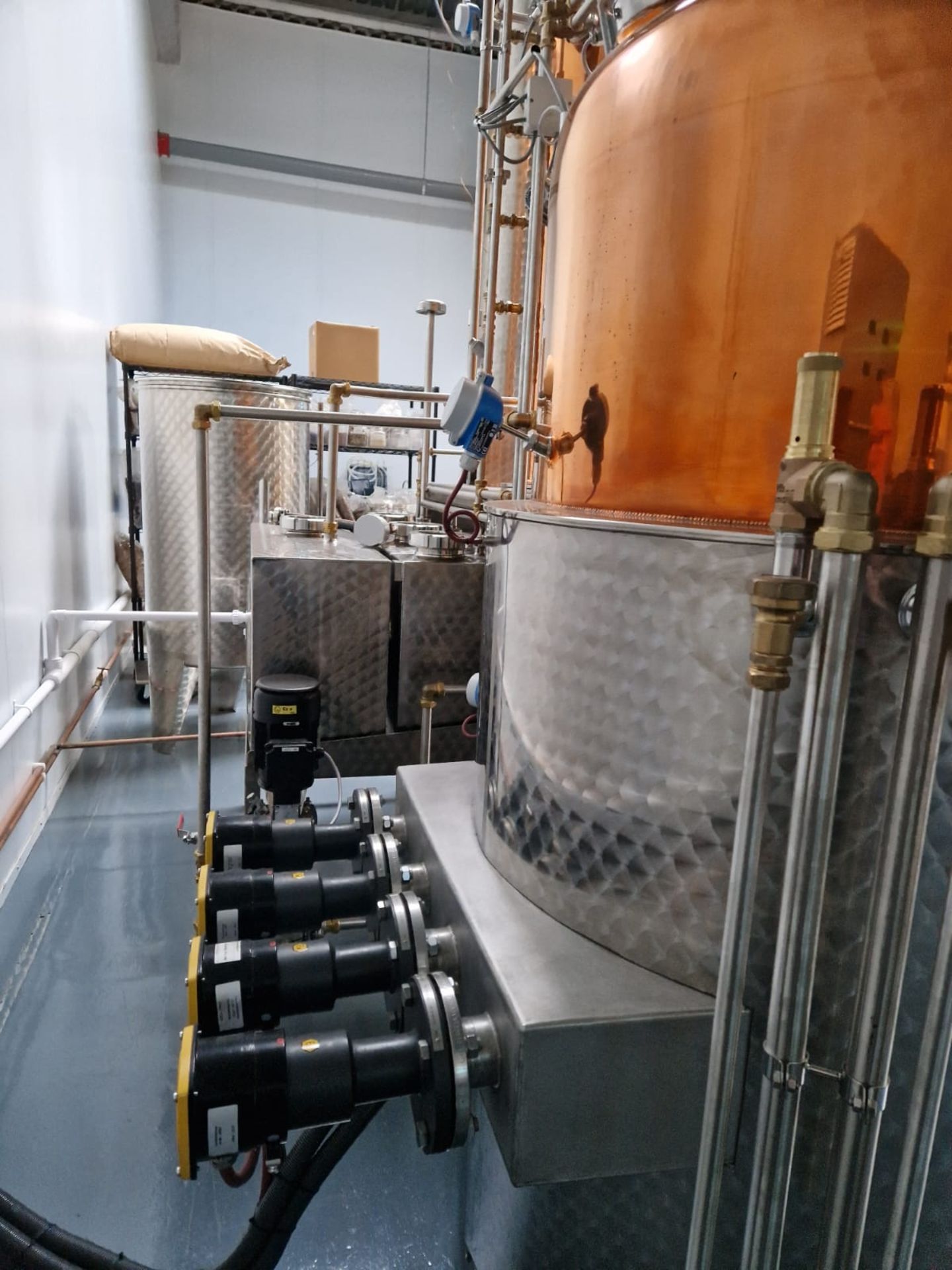 Arnold Holstein SH1000, 450L Pot Still. Installed and commissioned March 2022 - Image 4 of 9