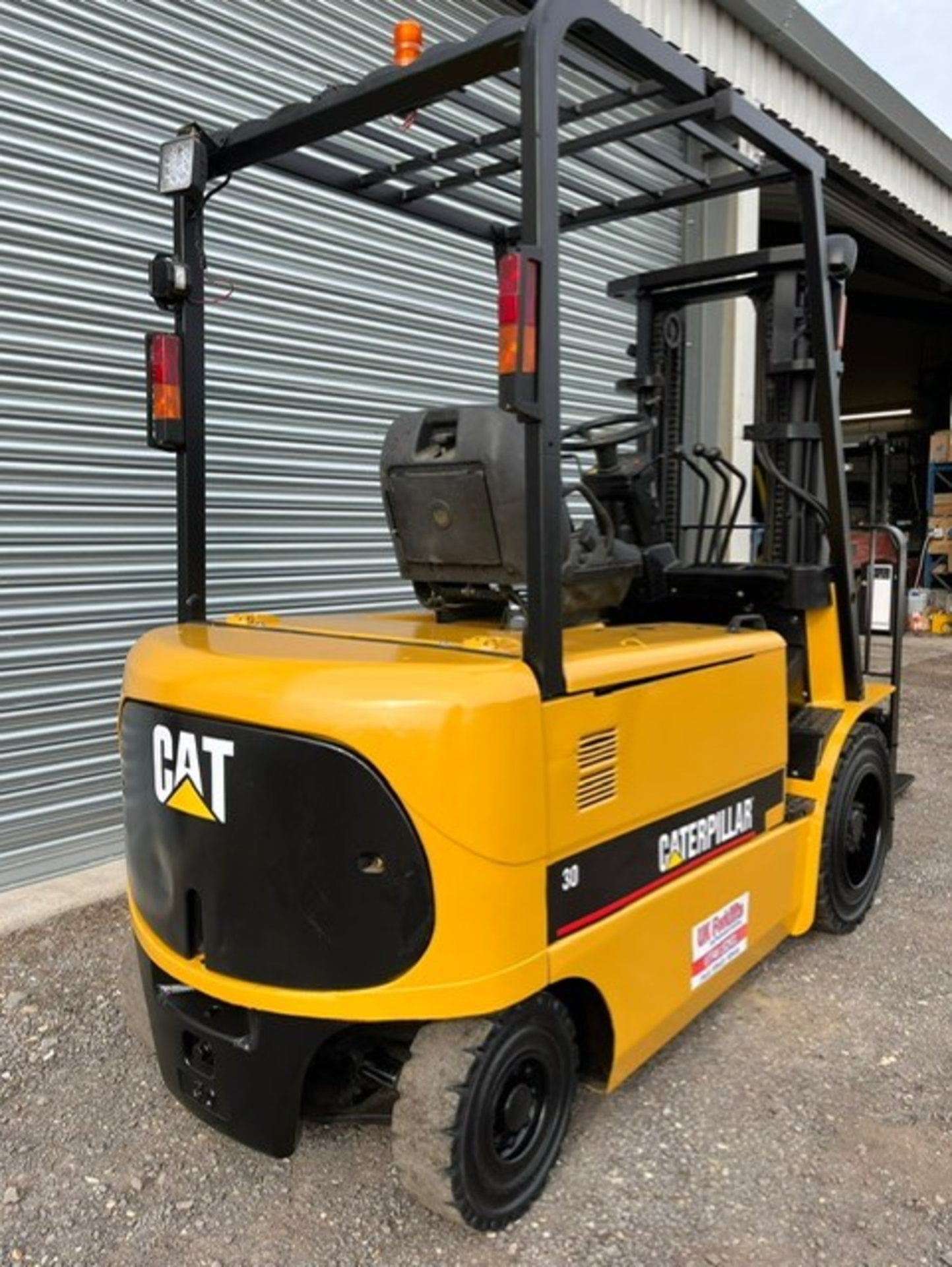 2003 CATERPILLAR, 3 Tonne Electric Forklift - Image 3 of 8