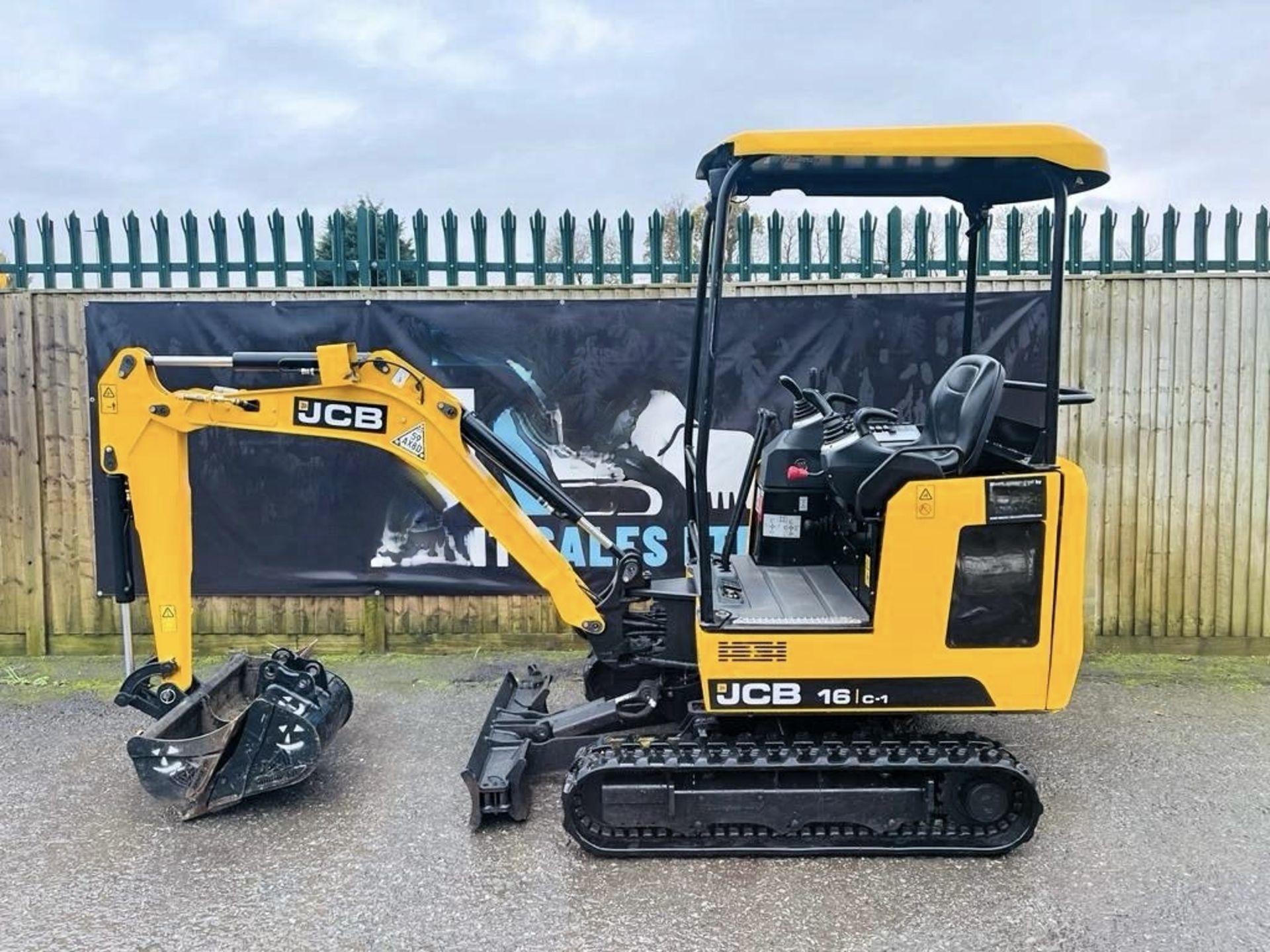 JCB 16C-1 EXCAVATOR - Image 2 of 13