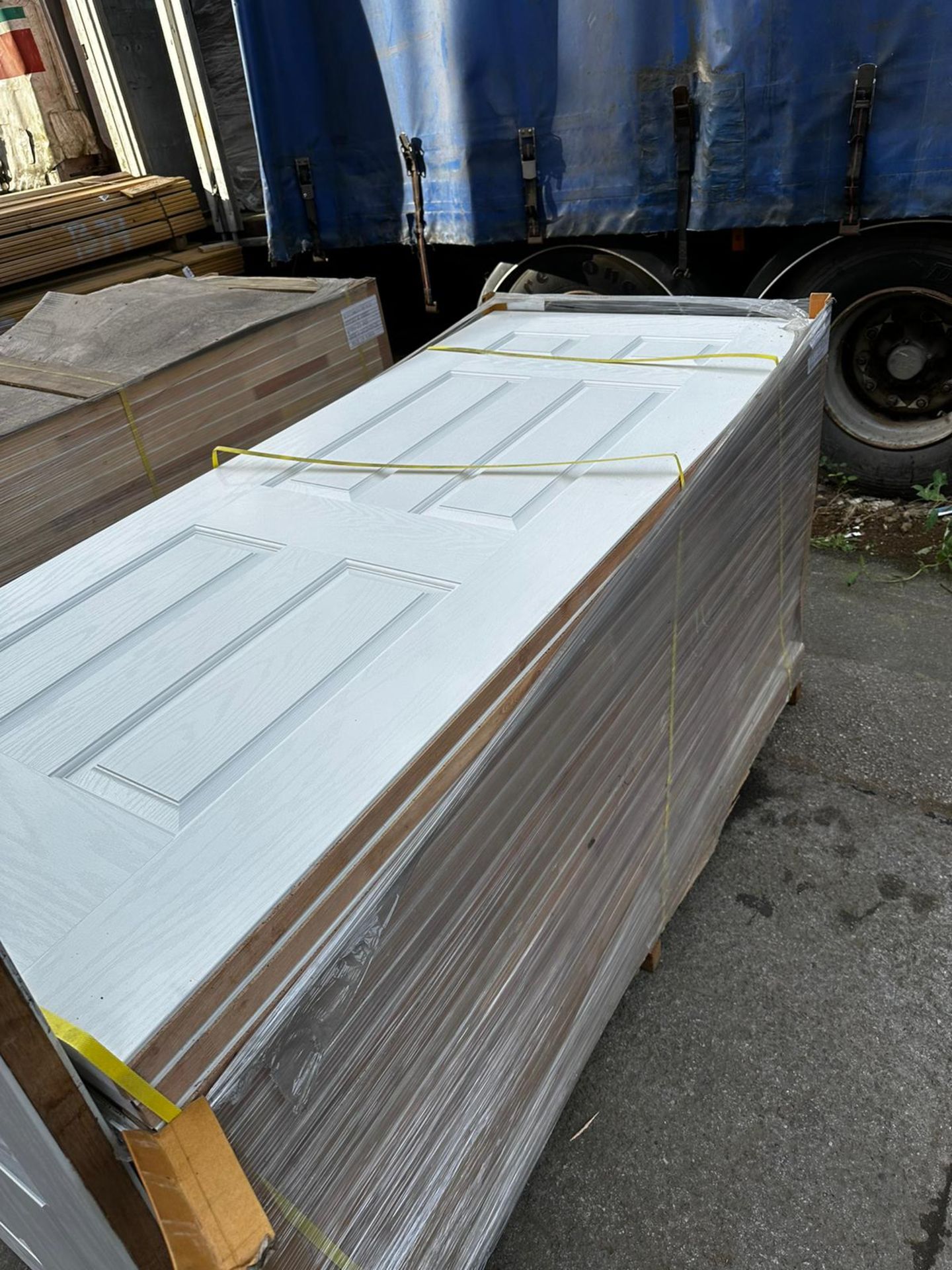 NO RESERVE - 1 x pallet of Composite Door Blanks (23 x doors per pallet) 84 x 2018 - Image 5 of 7