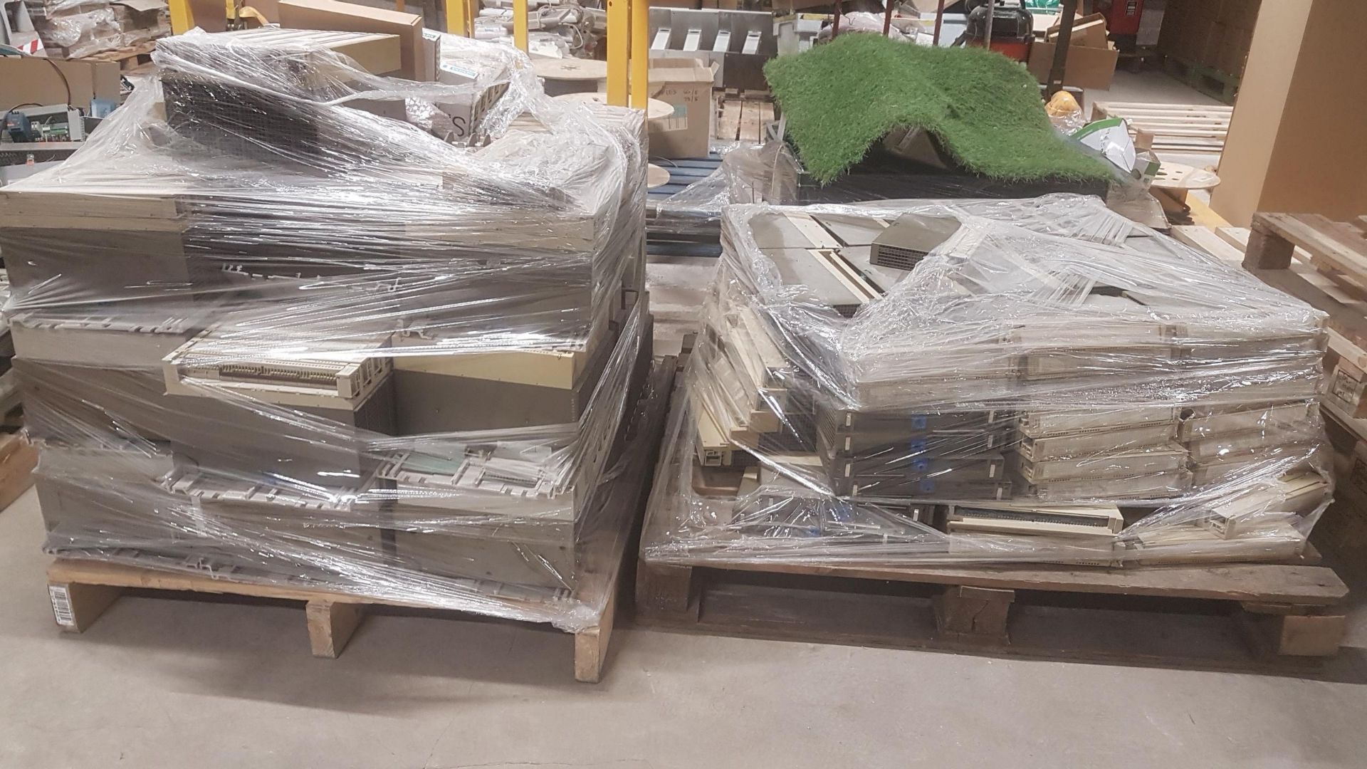 2 x pallets of Siemens S5 Equipment - NO RESERVE