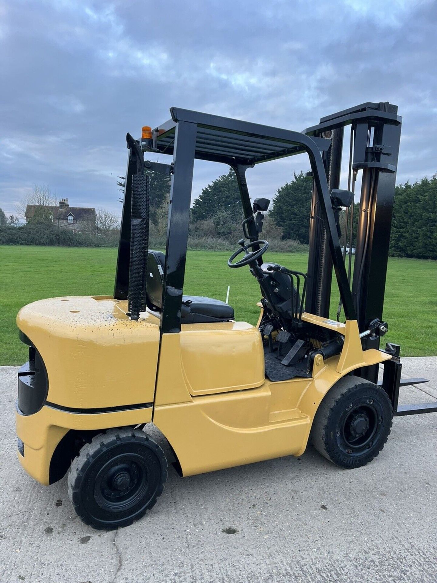 2004 CATERPILLAR, 2.5 Tonne Diesel Forklift Truck - Image 2 of 6