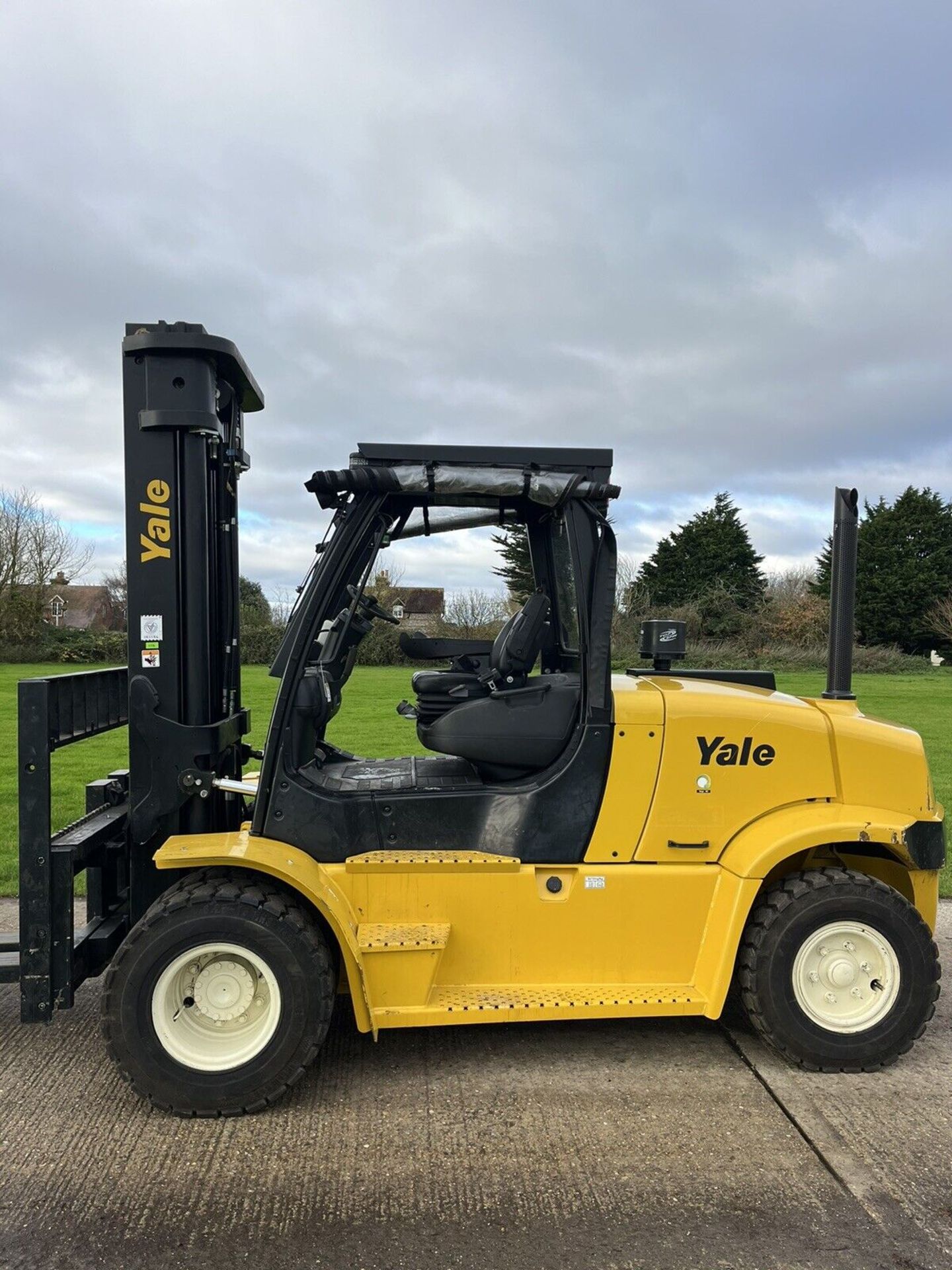 YALE 8 Tonne Diesel Forklift Truck - VERY LOW HOURS - Image 4 of 5