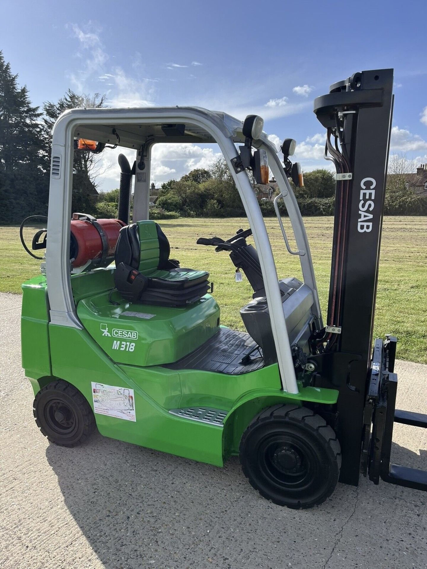 2015, CESAB / TOYOTA 1.8 Tonne (Container Spec) Gas Forklift - (LPG) - Image 2 of 5