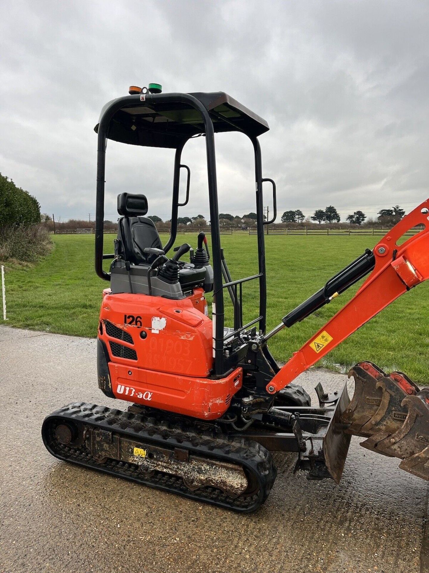 2020 KUBOTA U17-3 Digger (1200 hours) - Bild 4 aus 7