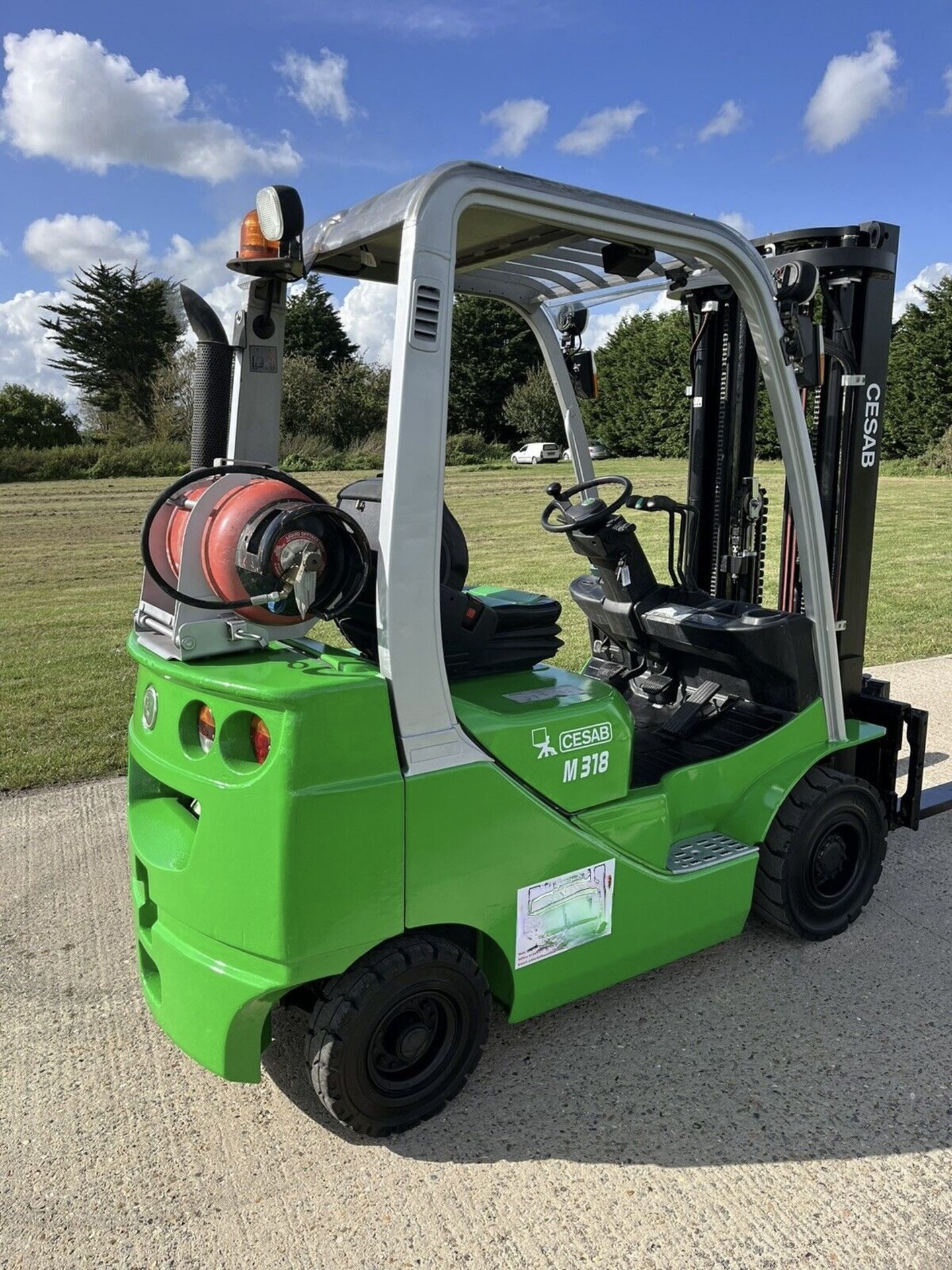 2015, CESAB / TOYOTA 1.8 Tonne (Container Spec) Gas Forklift - (LPG) - Image 3 of 5