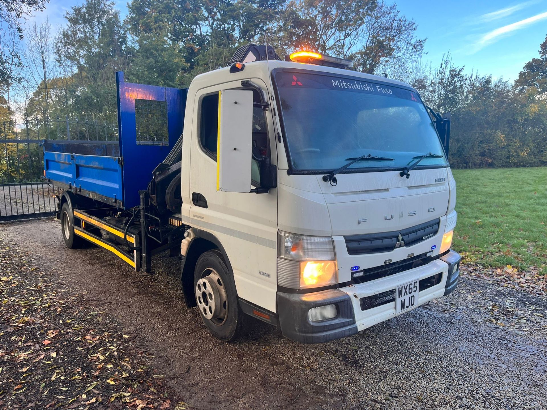 2015 - 65 REG MITSUBISHI FUSO Canter Tipper / Grab Lorry.