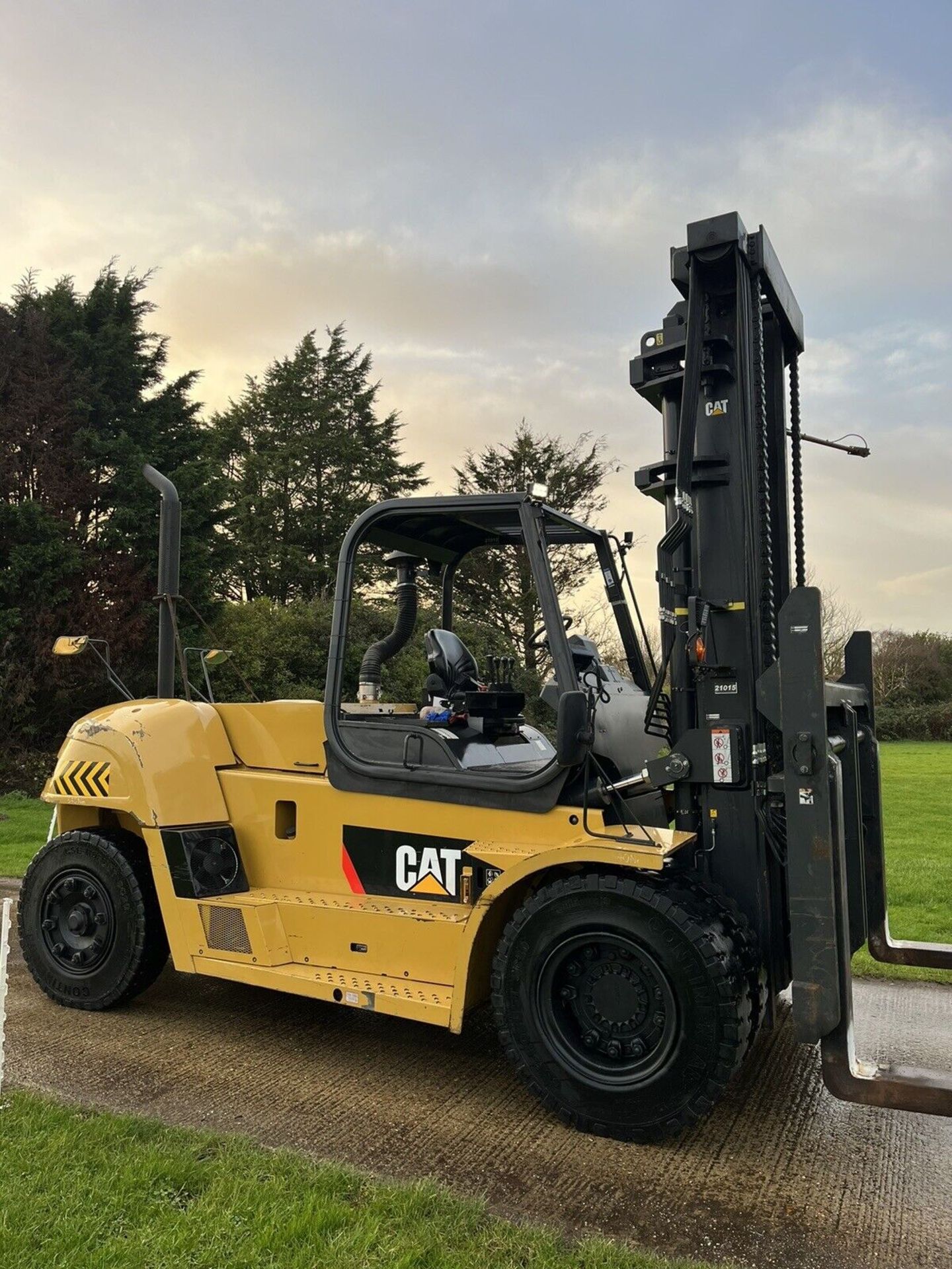 2012, Caterpillar 16 Tonne Diesel Forklift Truck - Image 2 of 16