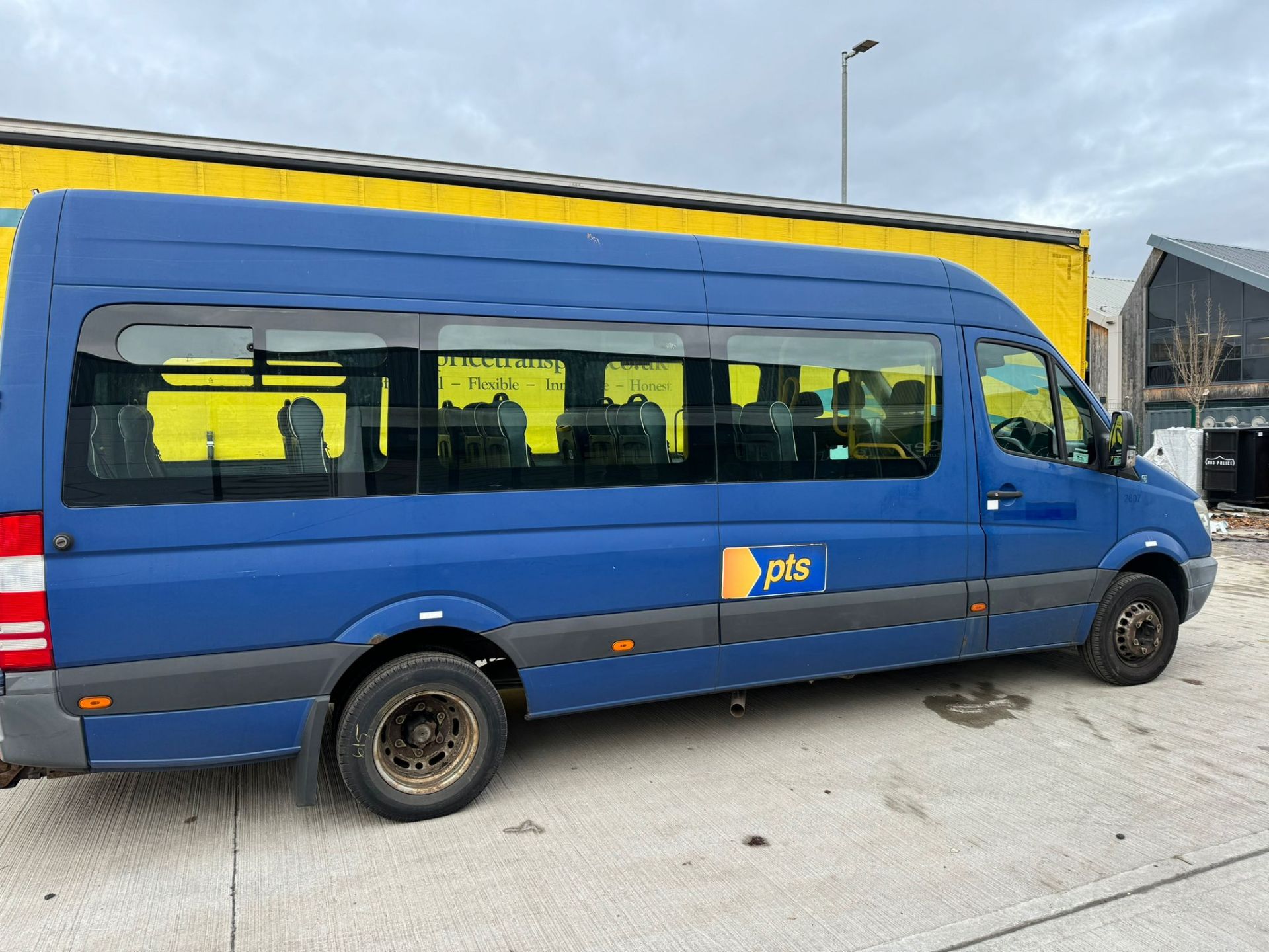 EX-COUNCIL FLEET VEHICLE - 2011, Mercedes-Benz Sprinter (YE60 VNO) Welfare Bus - Image 7 of 41