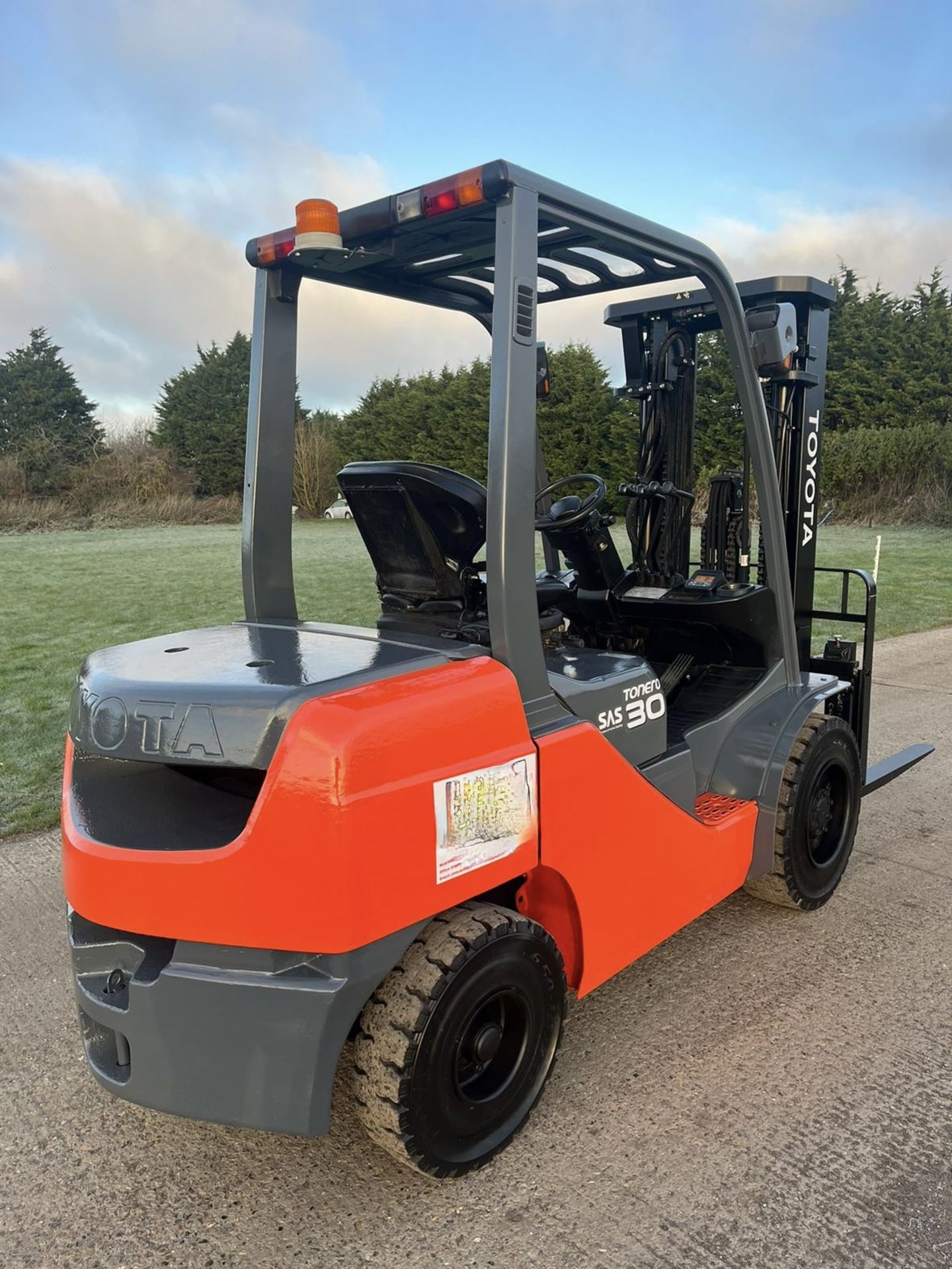 TOYOTYA, 3 Tonne Diesel Forklift (container spec triple) - Image 7 of 7