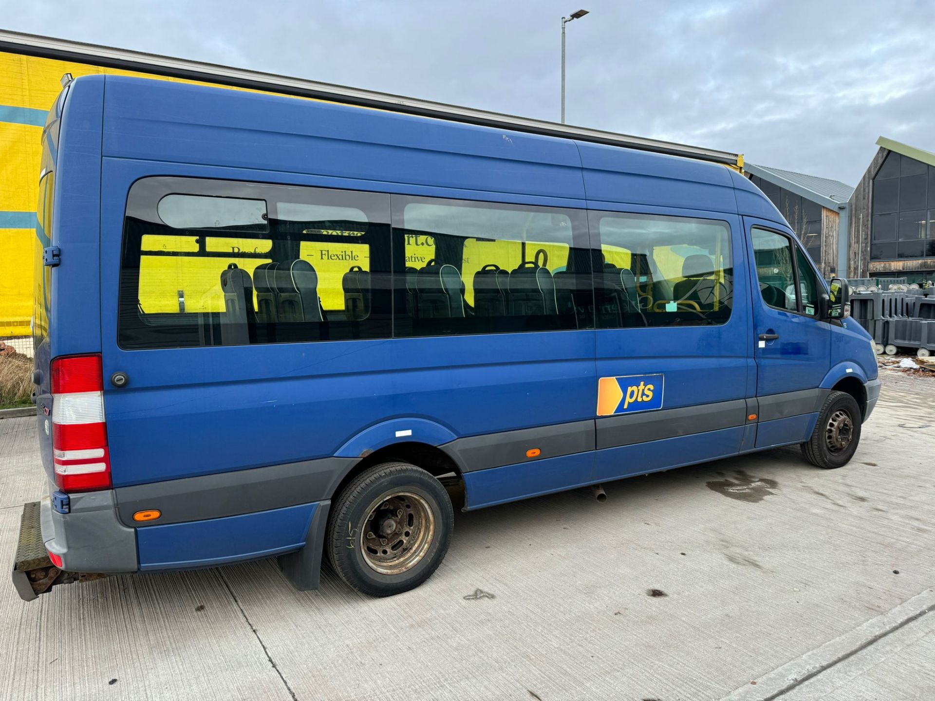 EX-COUNCIL FLEET VEHICLE - 2011, Mercedes-Benz Sprinter (YE60 VNO) Welfare Bus - Image 10 of 41