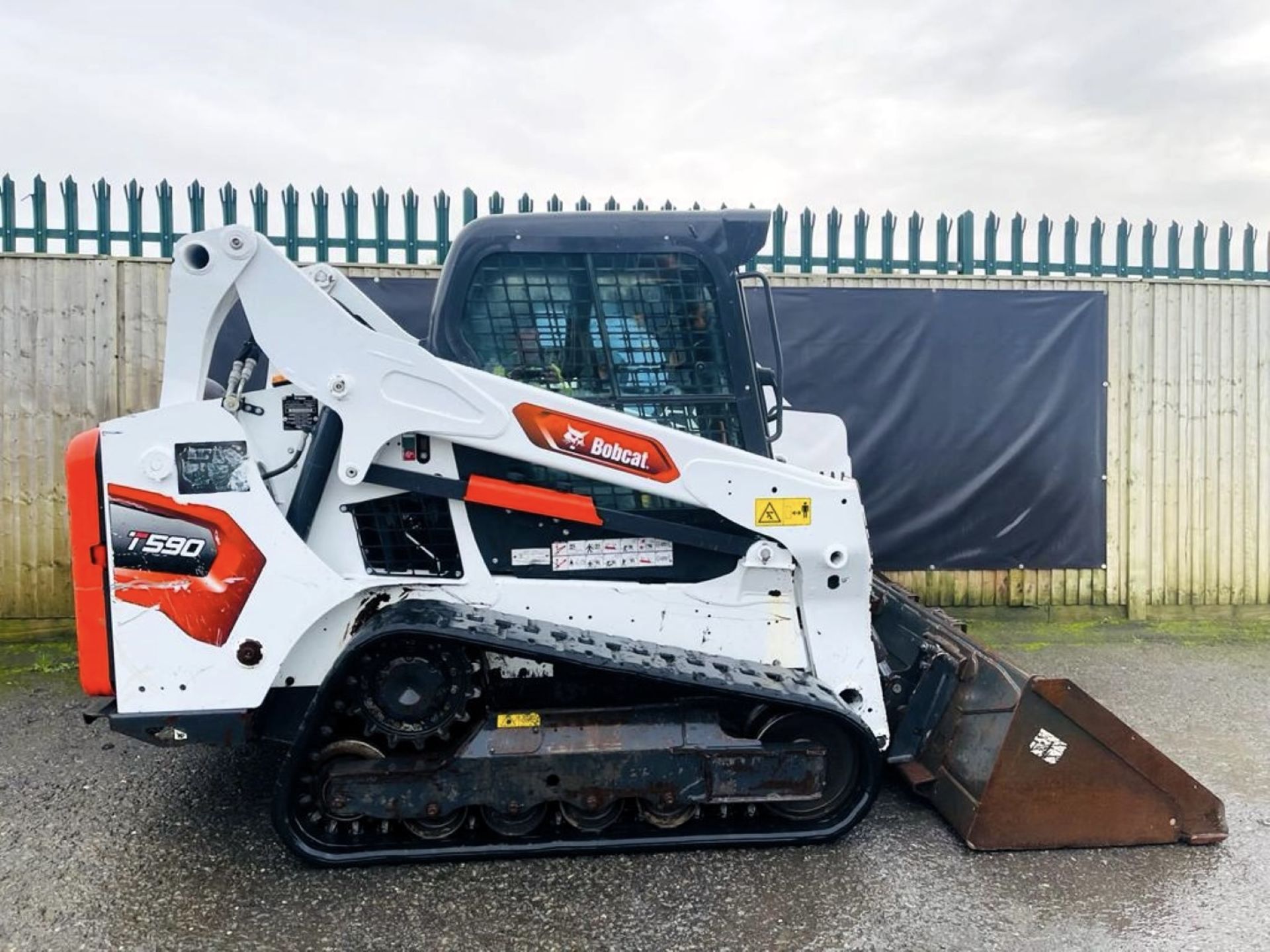 2021, BOBCAT T590 SKIDSTEER