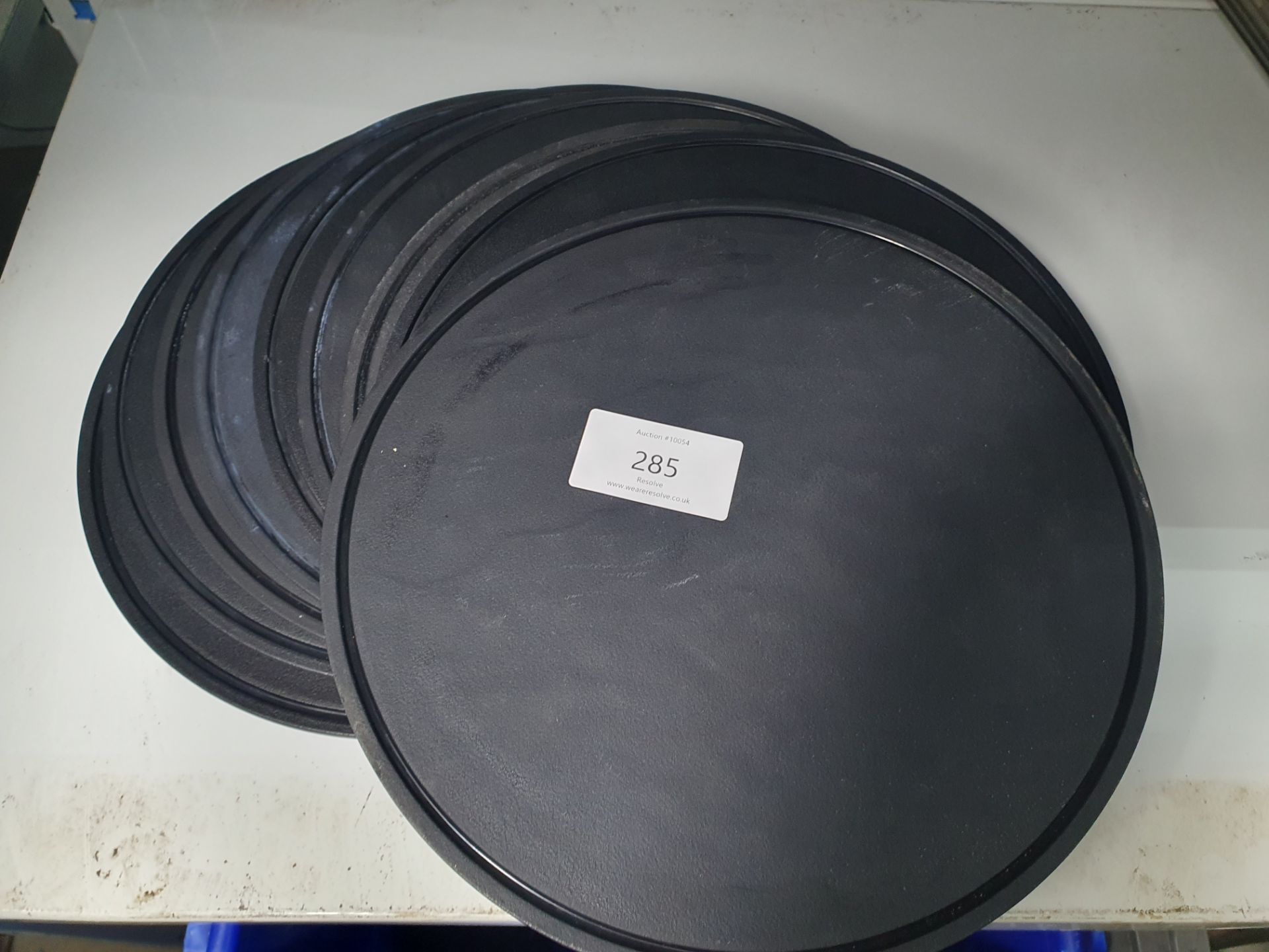 Slate Effect Round Chilled Display Plates x9