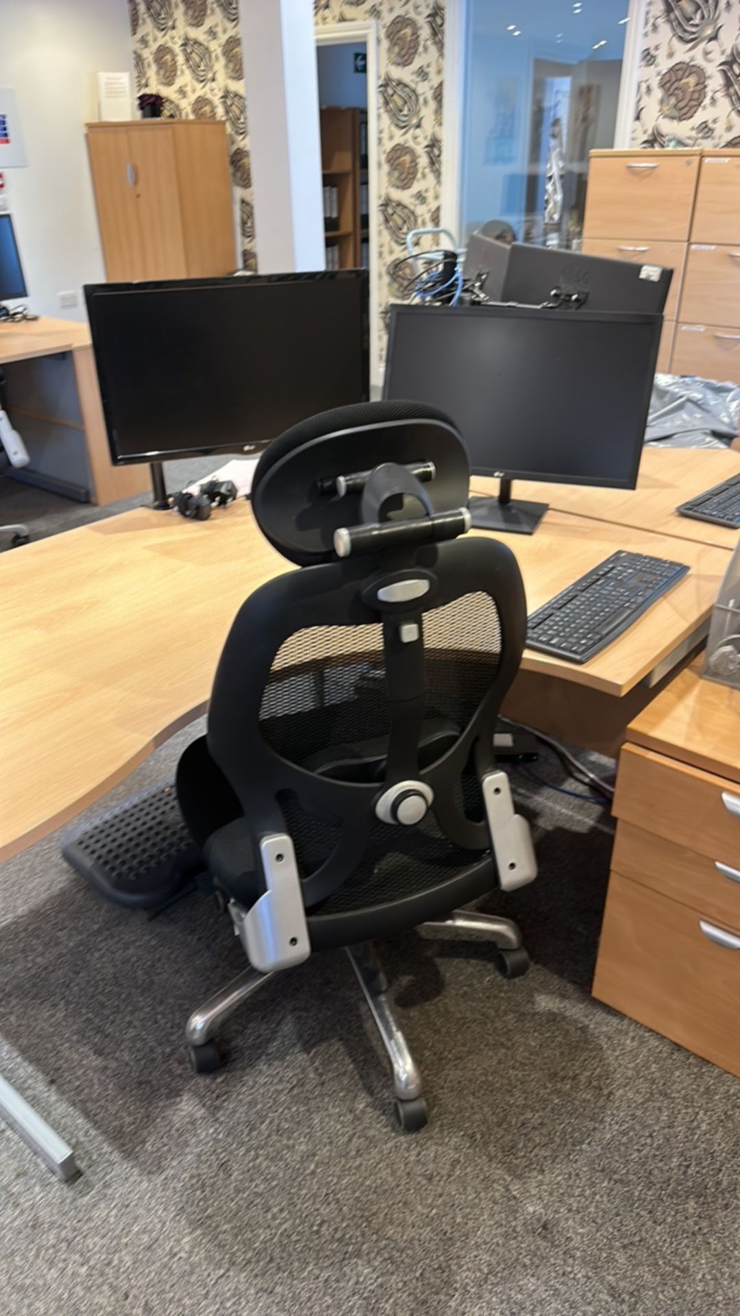 Pair of curved offices desks with chairs, monitors and keyboard - Image 2 of 5