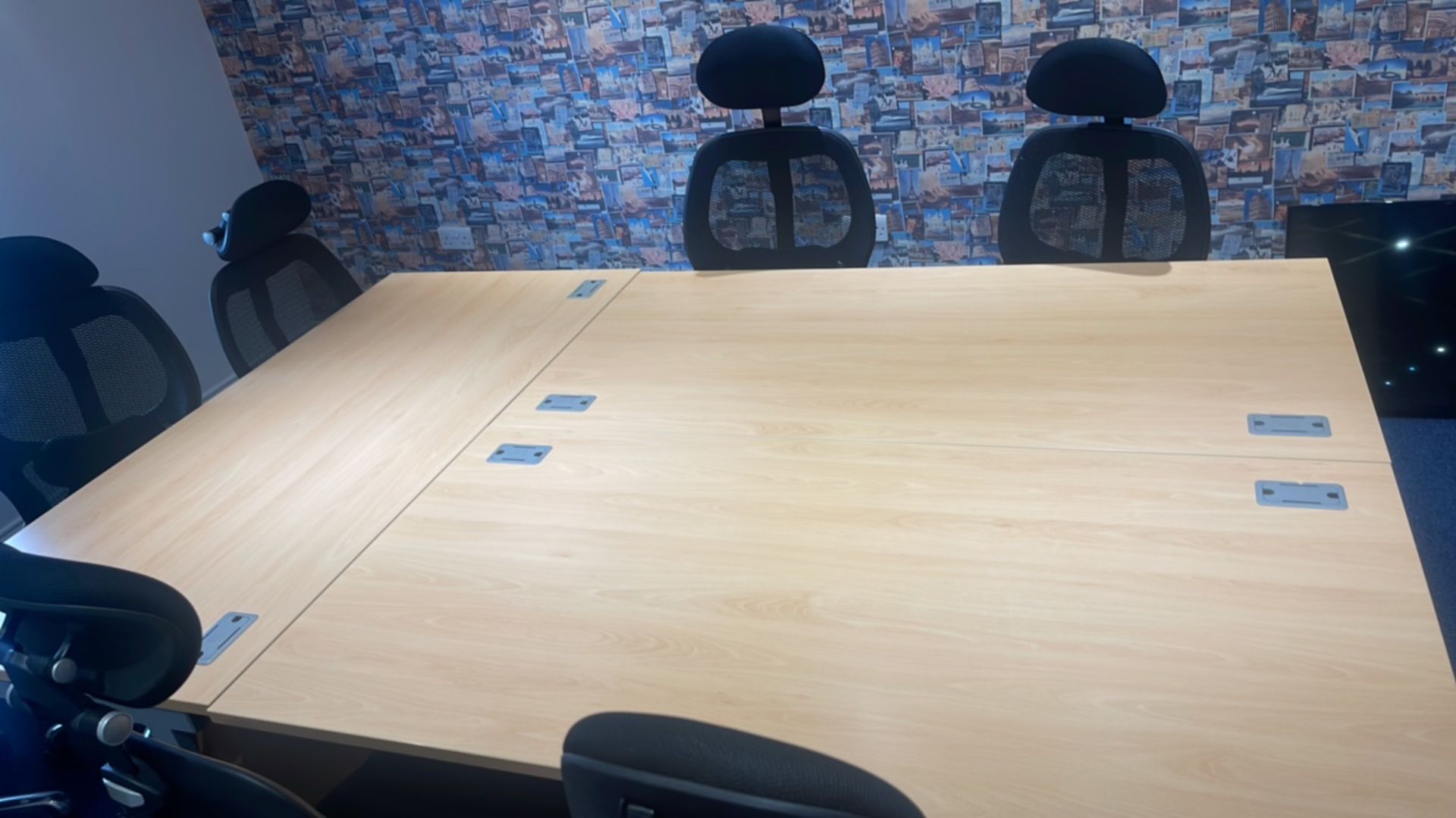 Entire Contents Of Meeting Room - Image 2 of 8