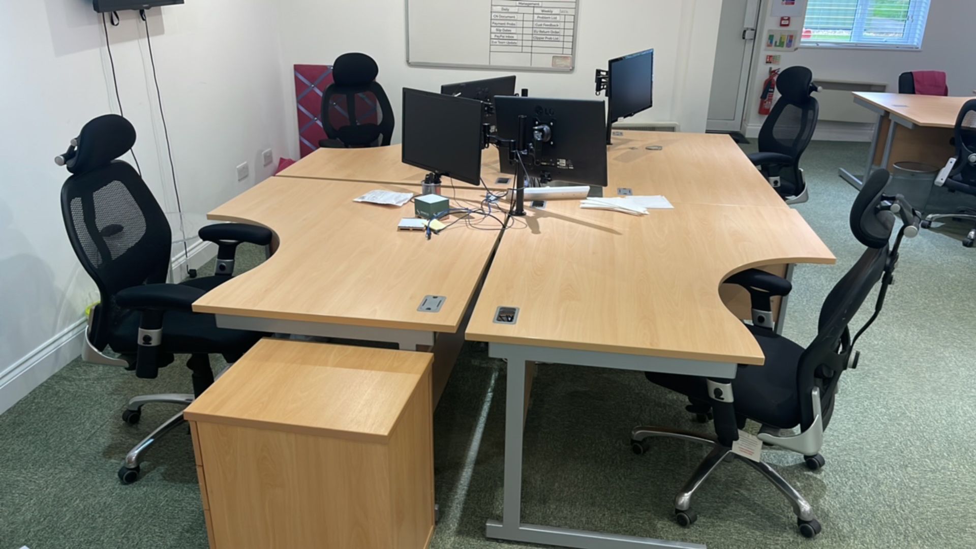 Bank Of 4 Desks, Monitors & Chairs