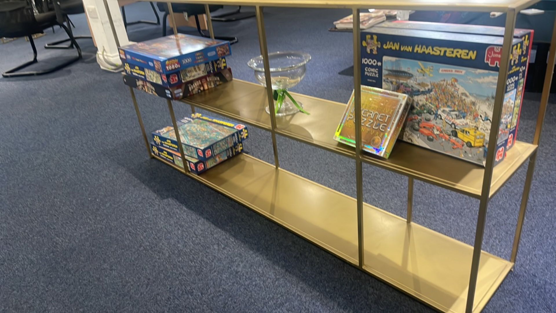 Gold Display Unit - Image 3 of 4