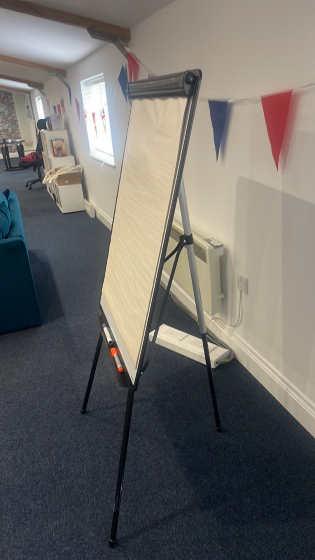 Flip Chart Easel - Image 2 of 3