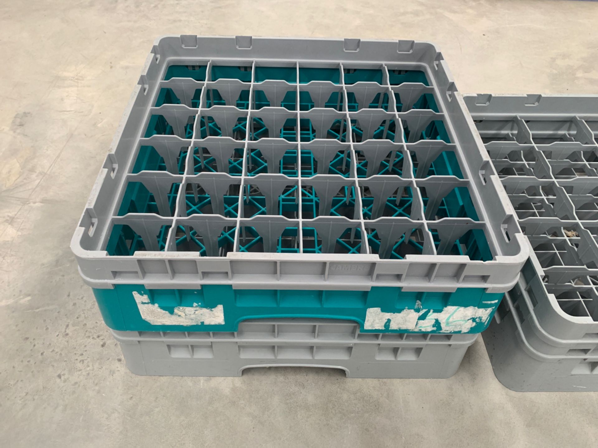 Set of 5 Cambro Various Heights Wash Baskets - Image 3 of 4