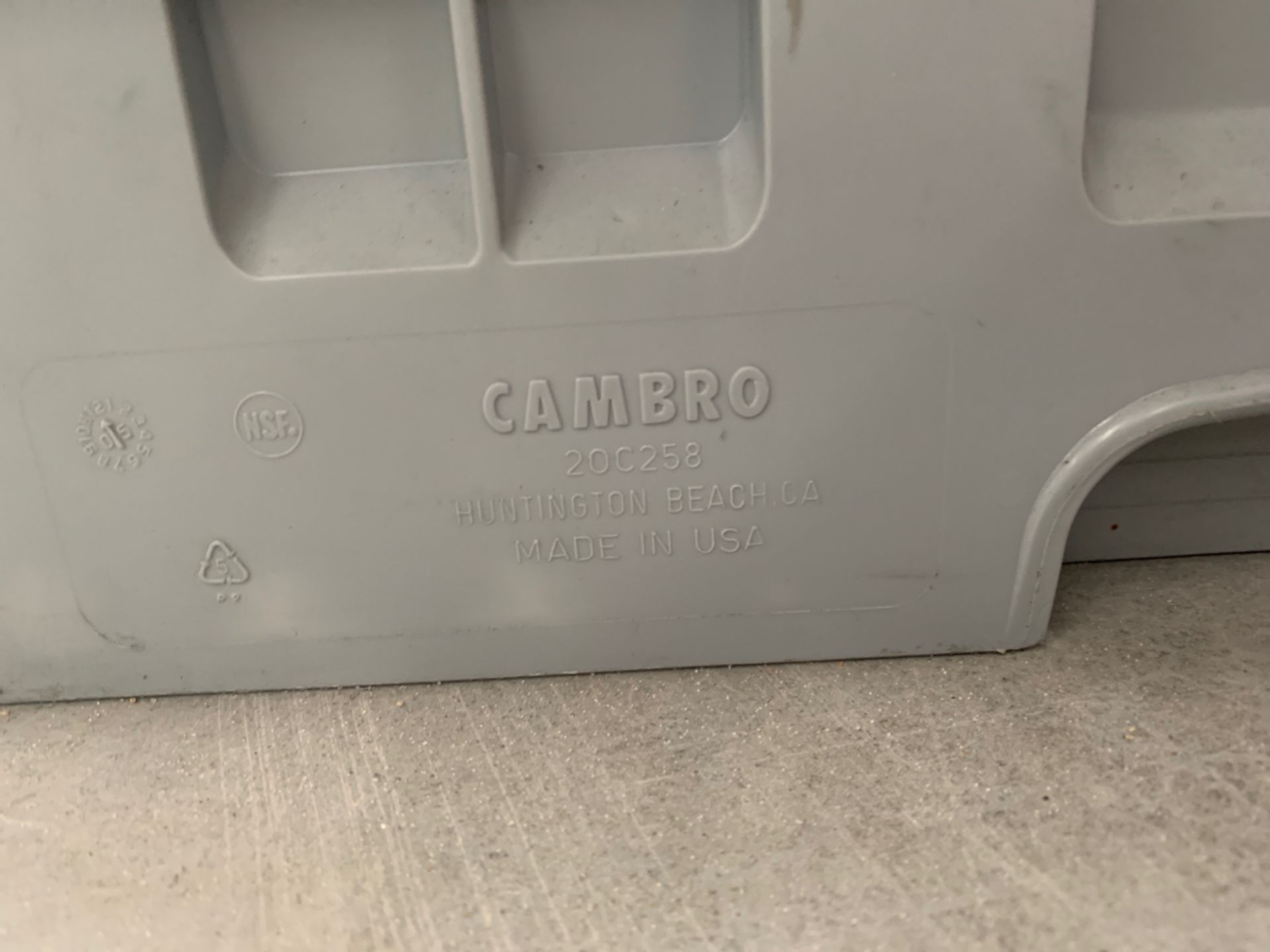 Set of 5 Cambro Various Heights Wash Baskets - Image 4 of 4