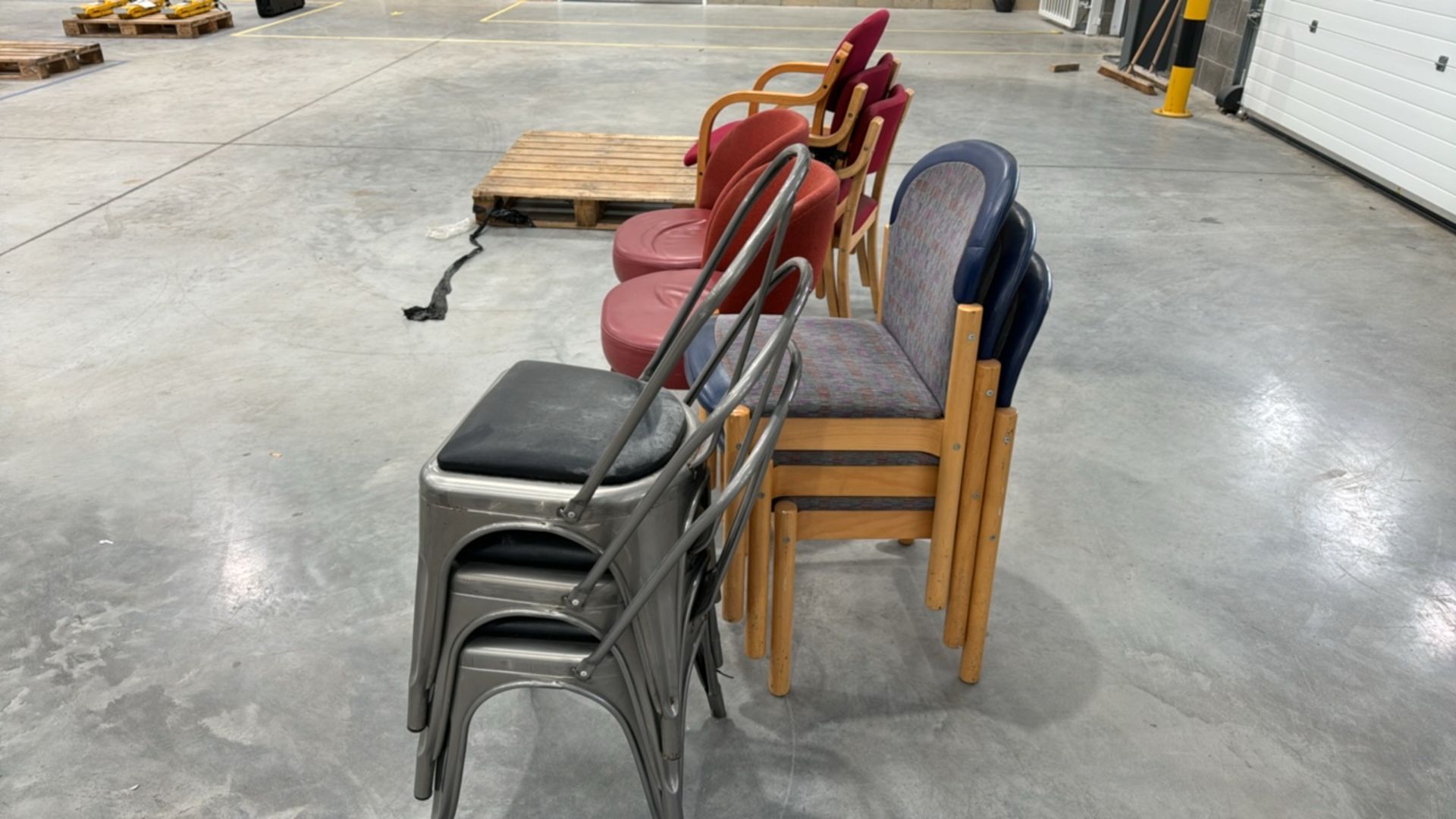 Assorted Chairs x11 - Image 3 of 4