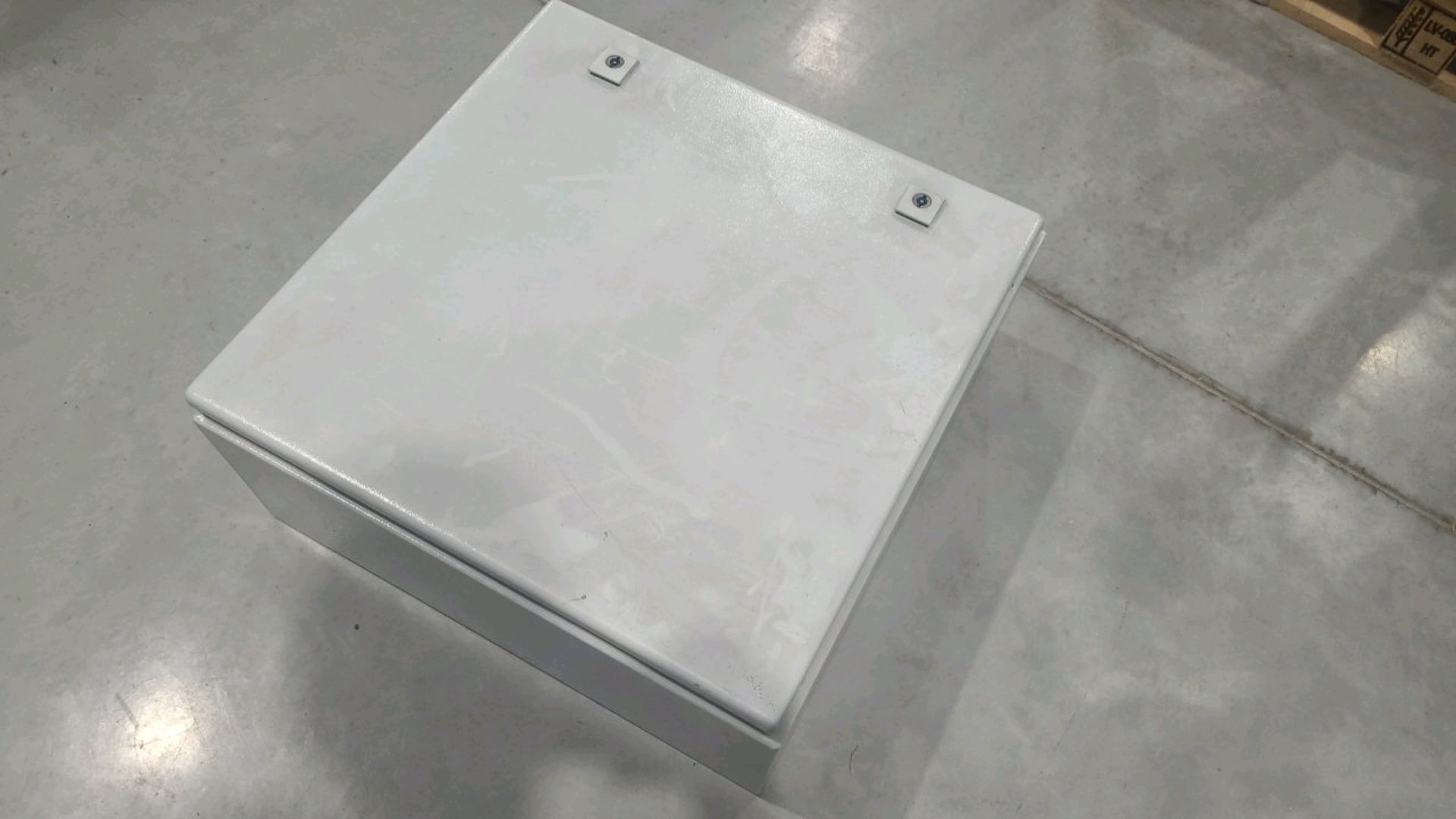 Server Housing x5 - Image 3 of 5