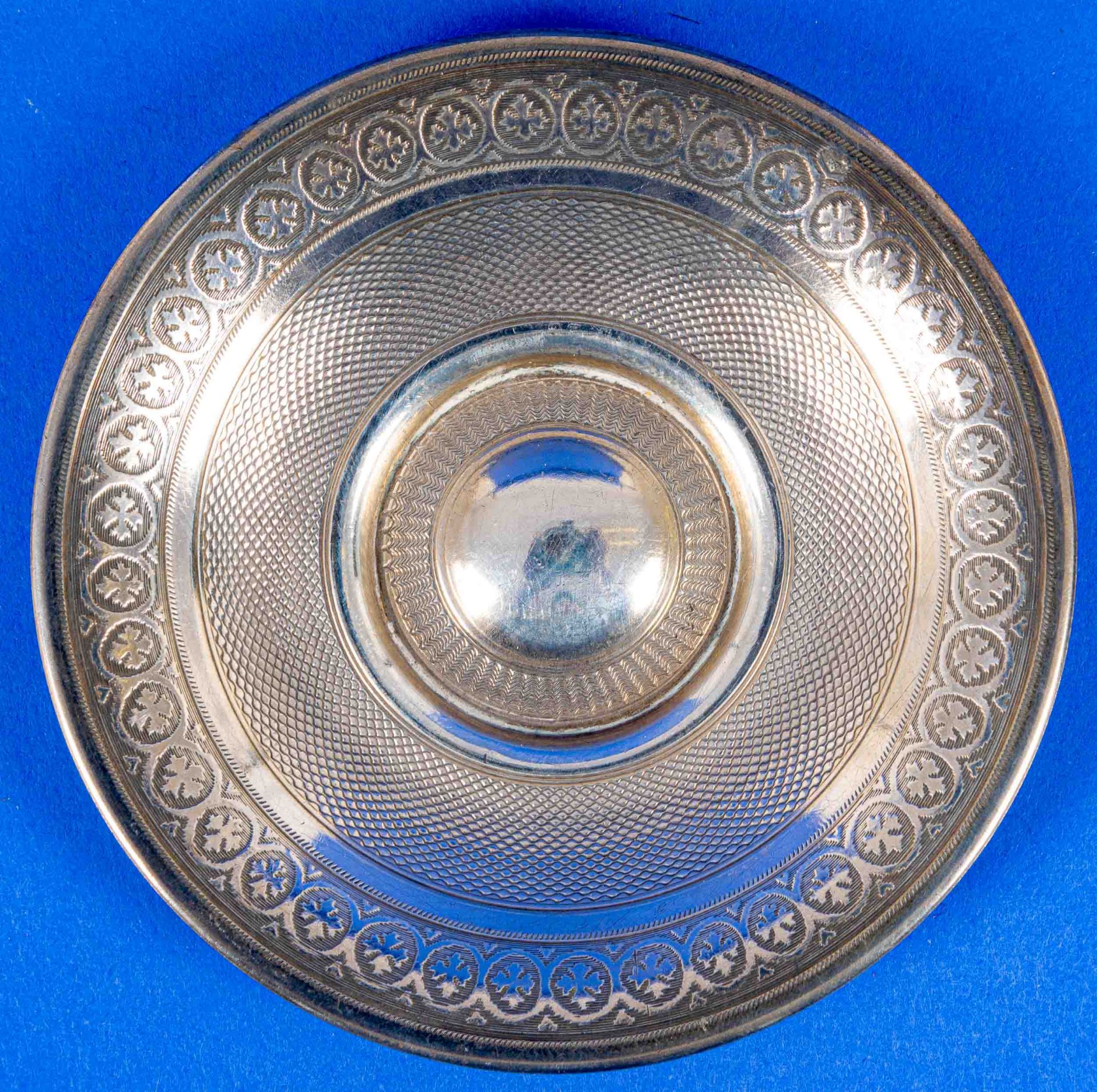Mokkatasse mit Untertasse, Silber, Frankreich, Ende 19. Jhdt., feine Innenvergoldung, angesetzter B - Bild 4 aus 5