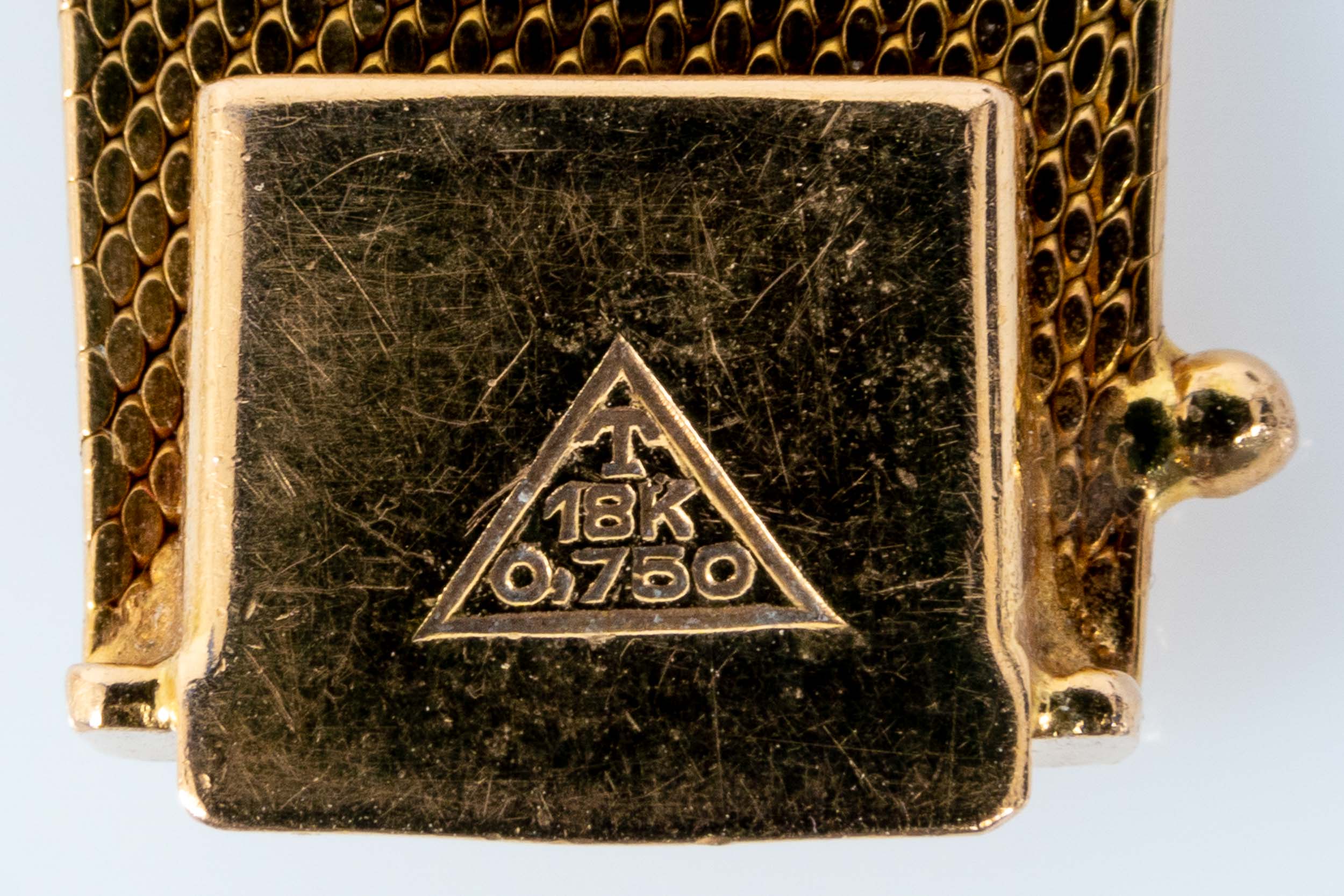 Außergewöhnliche Damen- Armbanduhr, das zur Mitte hin breiter werdende, in Hammerschlagoptik gearbe - Image 10 of 11